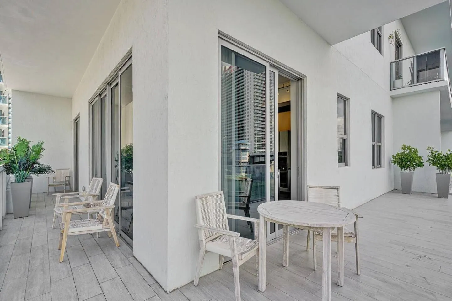 Amazing Apartments At H Beach House