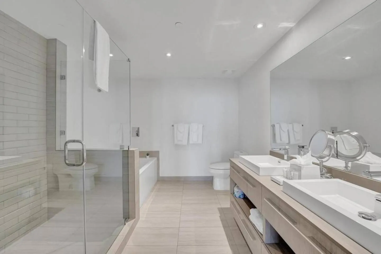 Amazing Apartments At H Beach House