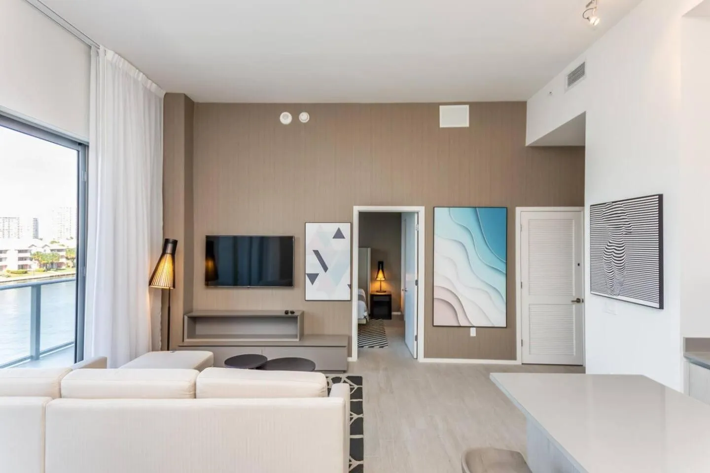 Amazing Apartments At H Beach House