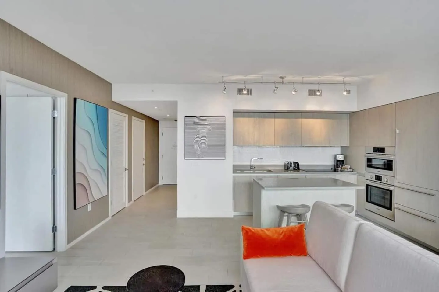 Amazing Apartments At H Beach House