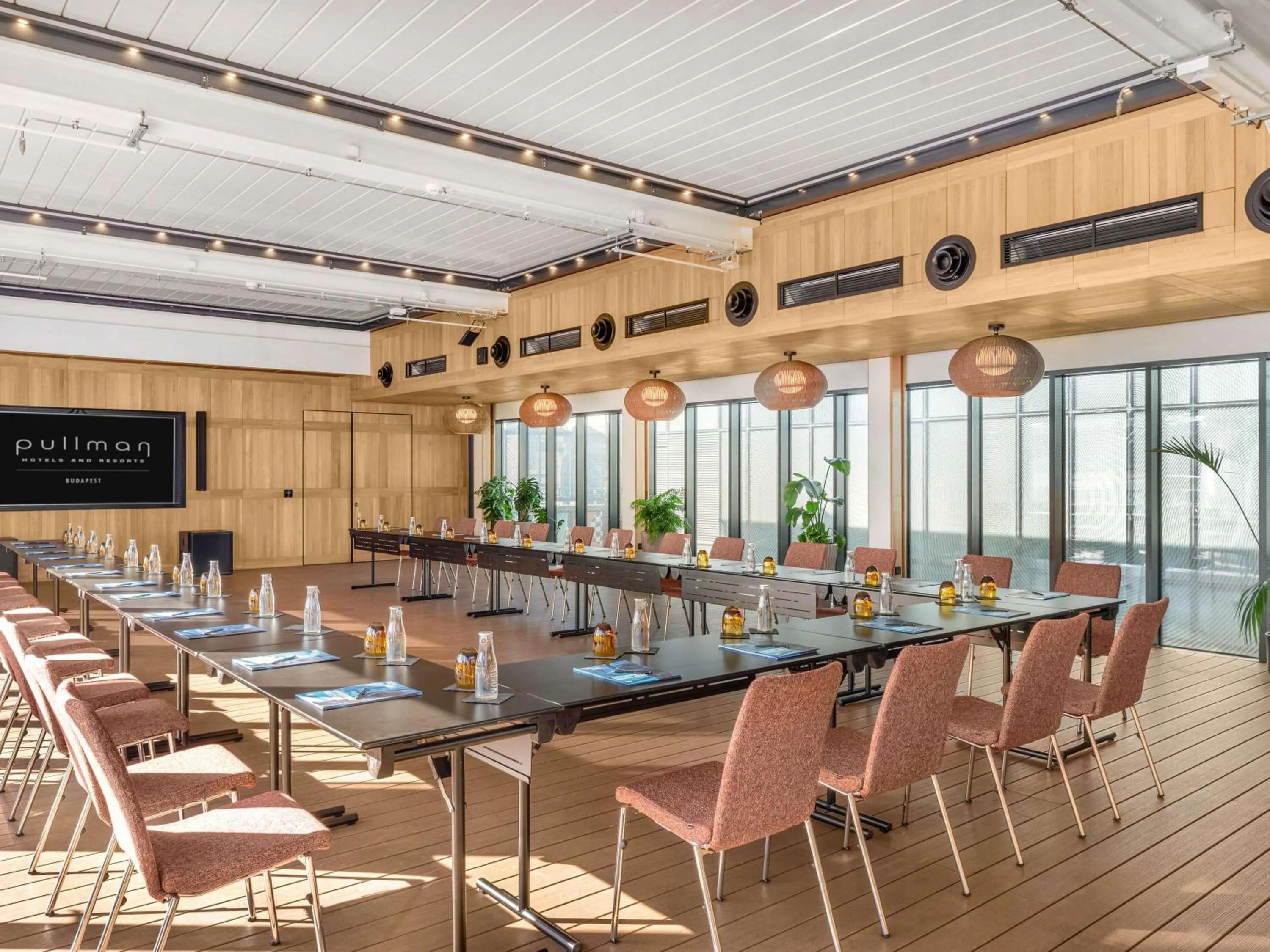 Meeting/conference room in Hard Rock Hotel Budapest