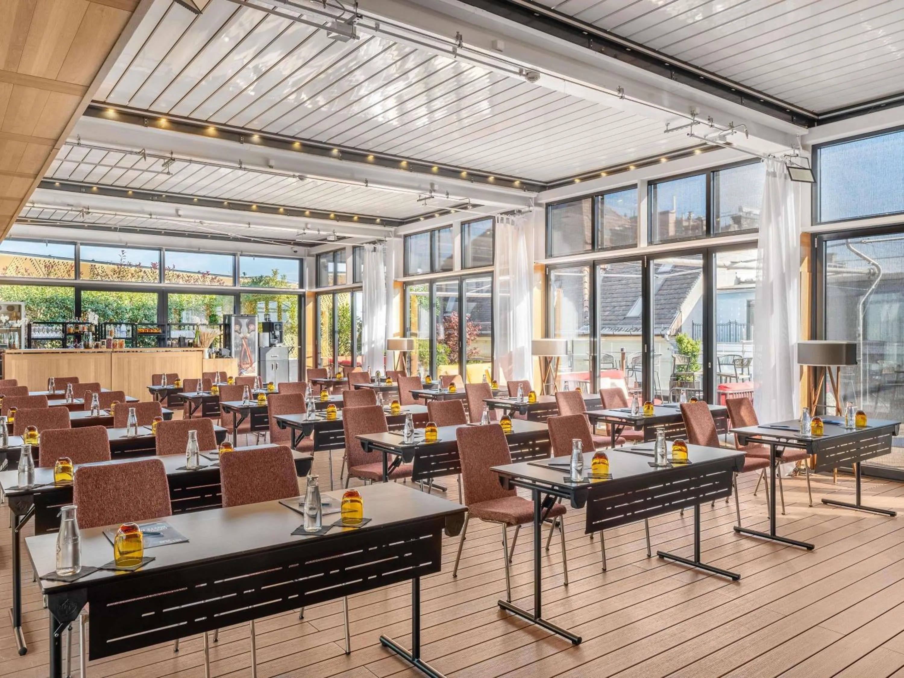 Meeting/conference room in Pullman Budapest