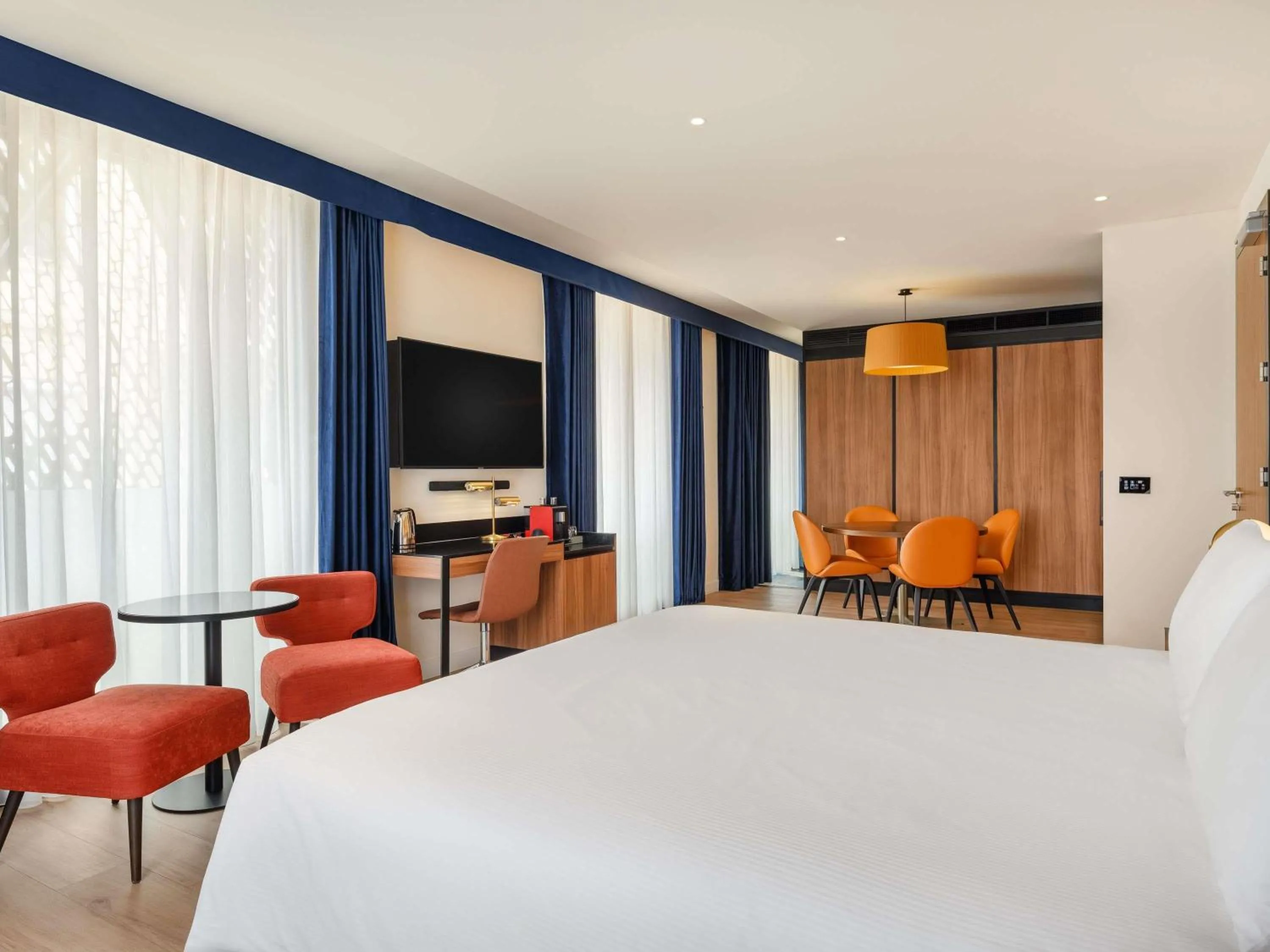Bedroom, Bed in Pullman Budapest