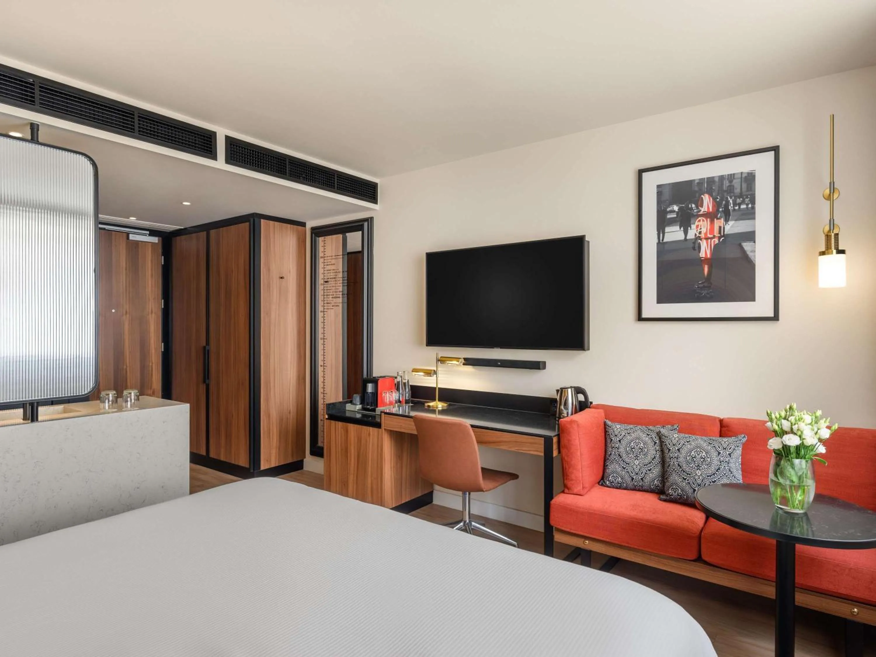 Bedroom, Bed in Hard Rock Hotel Budapest