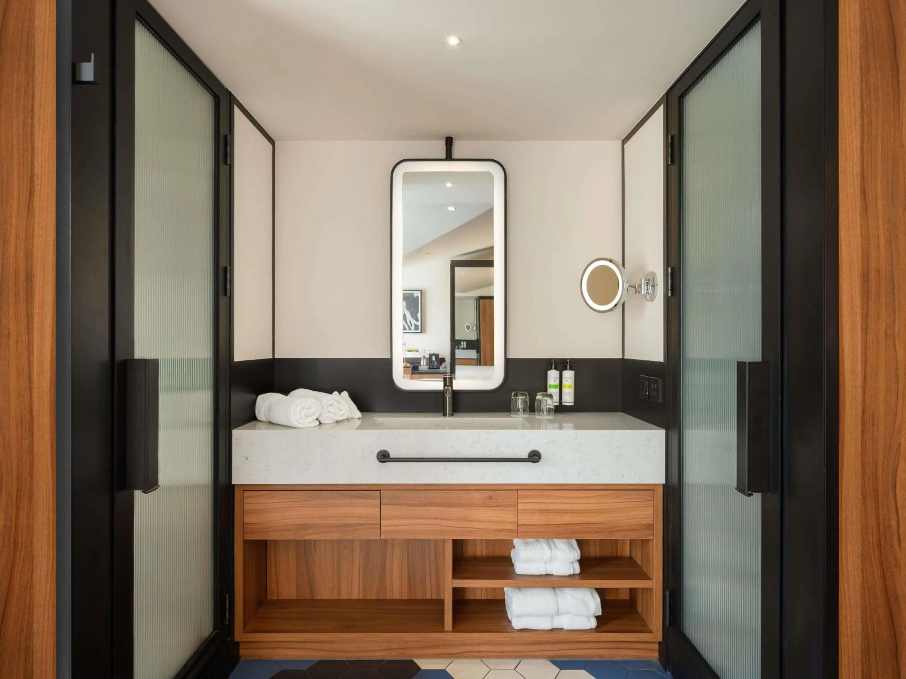 Bathroom in Pullman Budapest