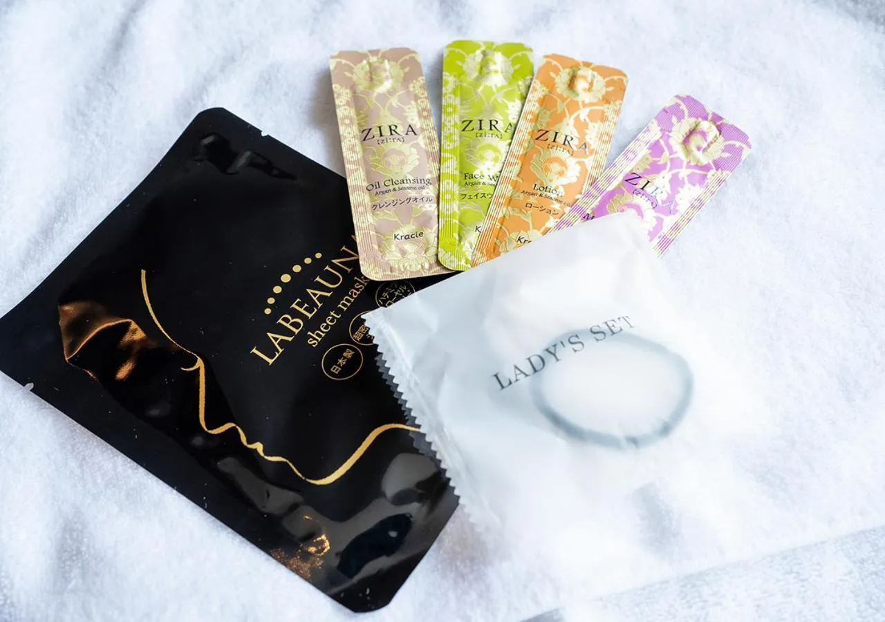 Photo of the whole room in Hotel day by day