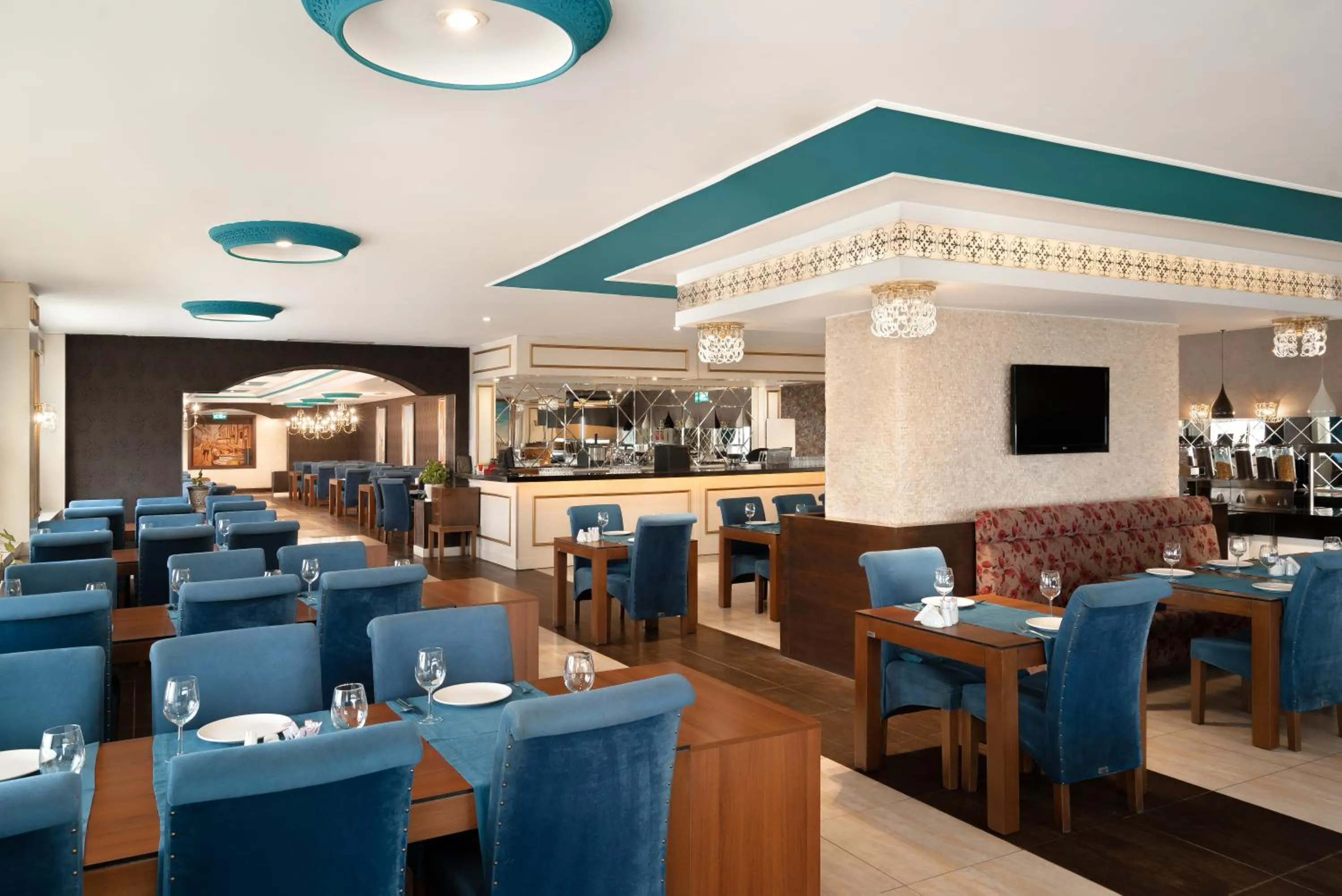 Restaurant/places to eat in Ramada by Wyndham - Sulaymaniyah Salim Street