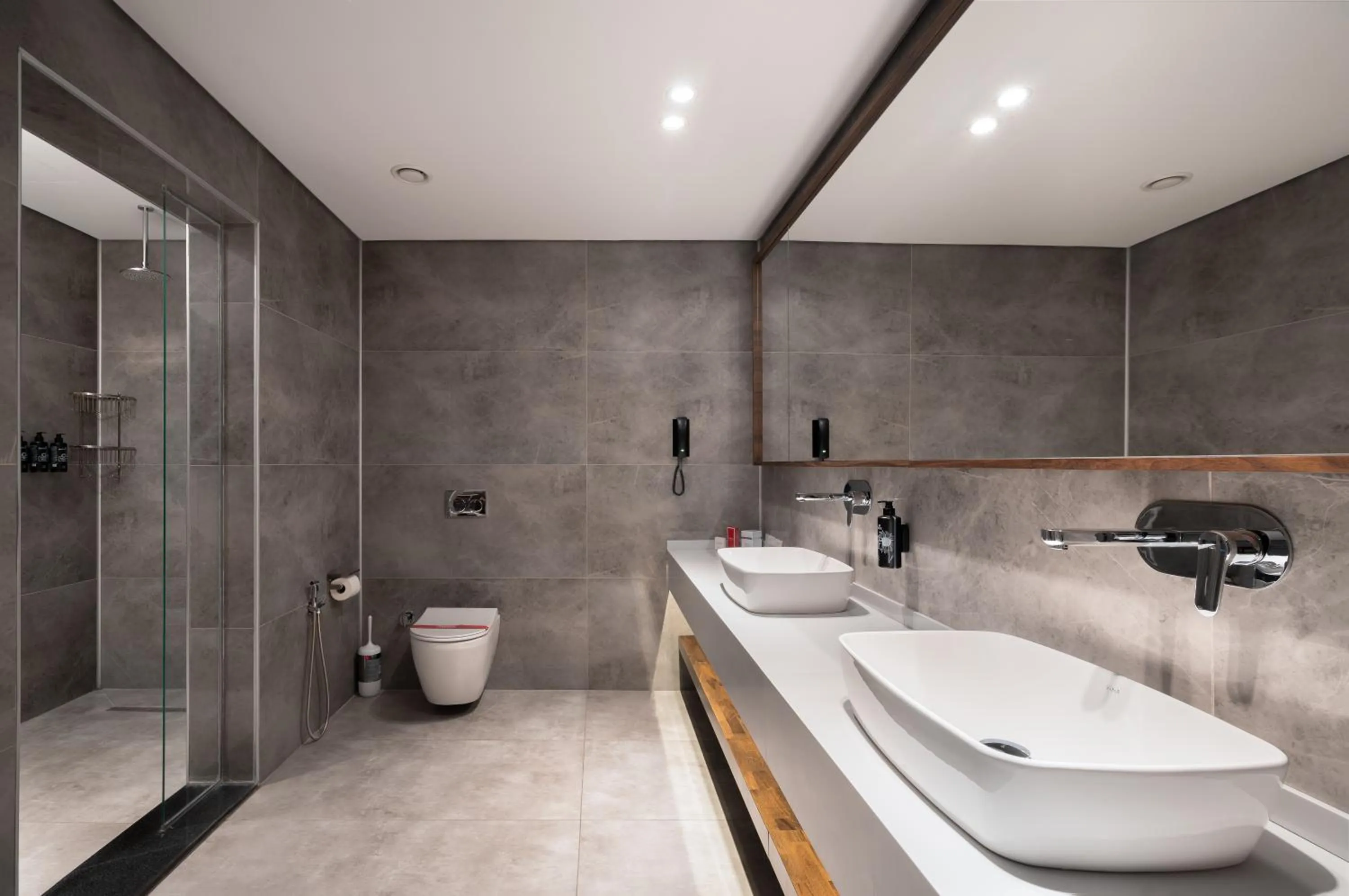 Shower in Ramada by Wyndham - Sulaymaniyah Salim Street