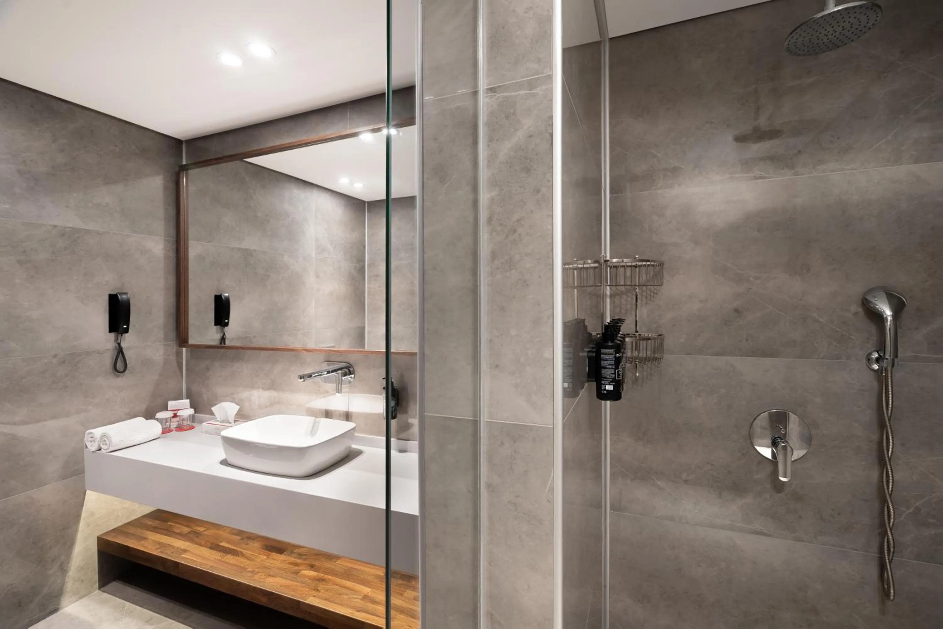 Shower in Ramada by Wyndham - Sulaymaniyah Salim Street