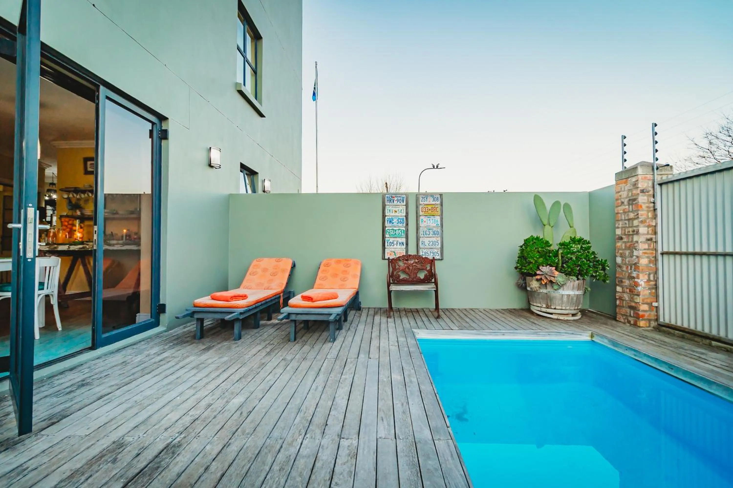 Swimming pool in 17onWellington Apartments