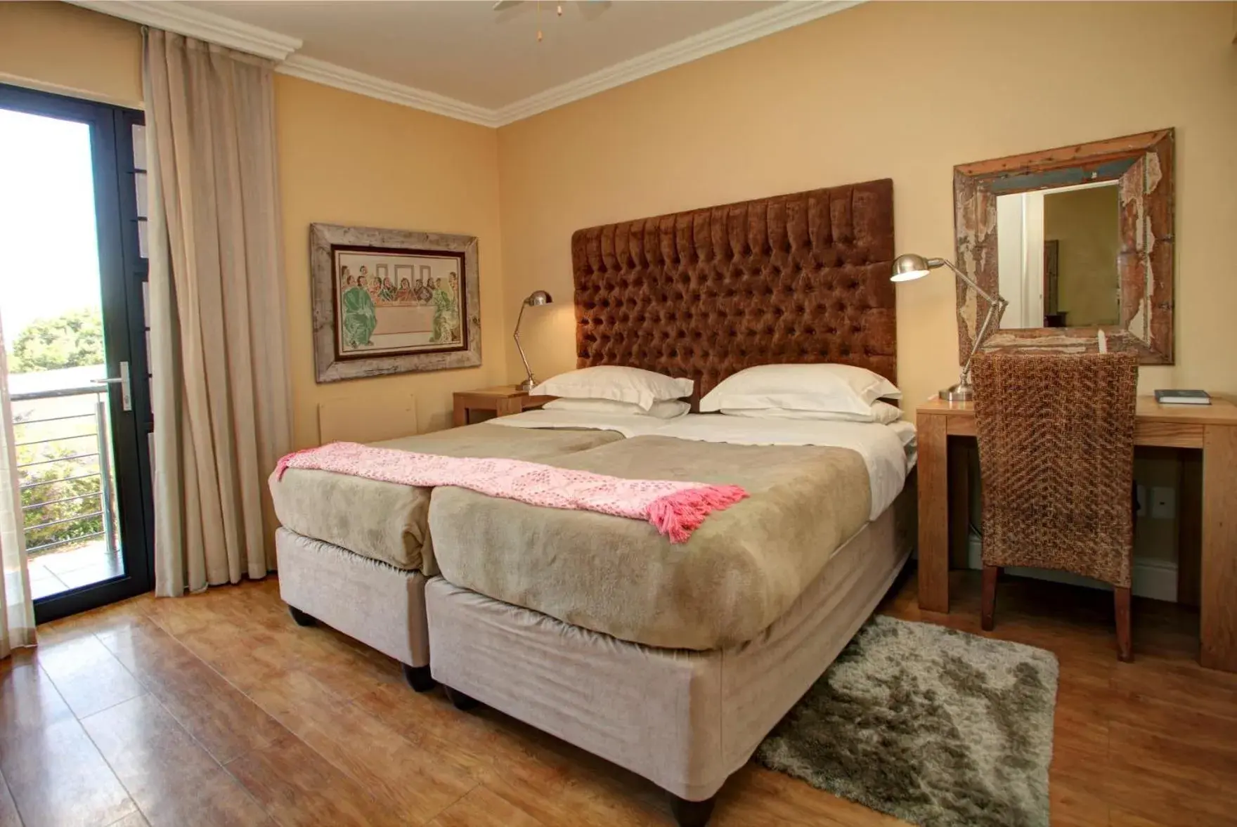 Standard Single Room - single occupancy in 17onWellington Suites Standard Single Room - single occupancy in 17onWellington Suites