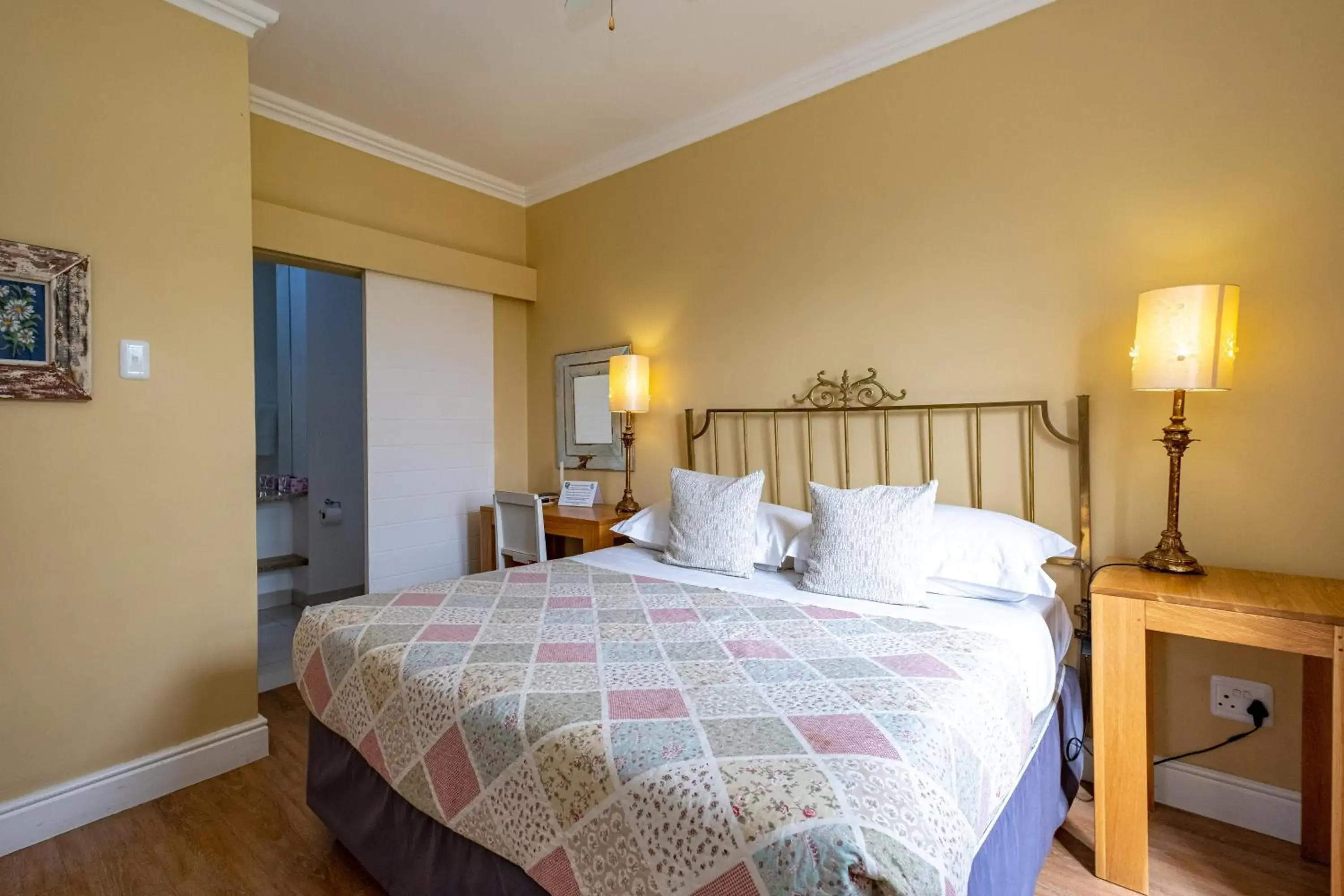 Two-Bedroom Suite in 17onWellington Apartments Two-Bedroom Suite in 17onWellington Apartments