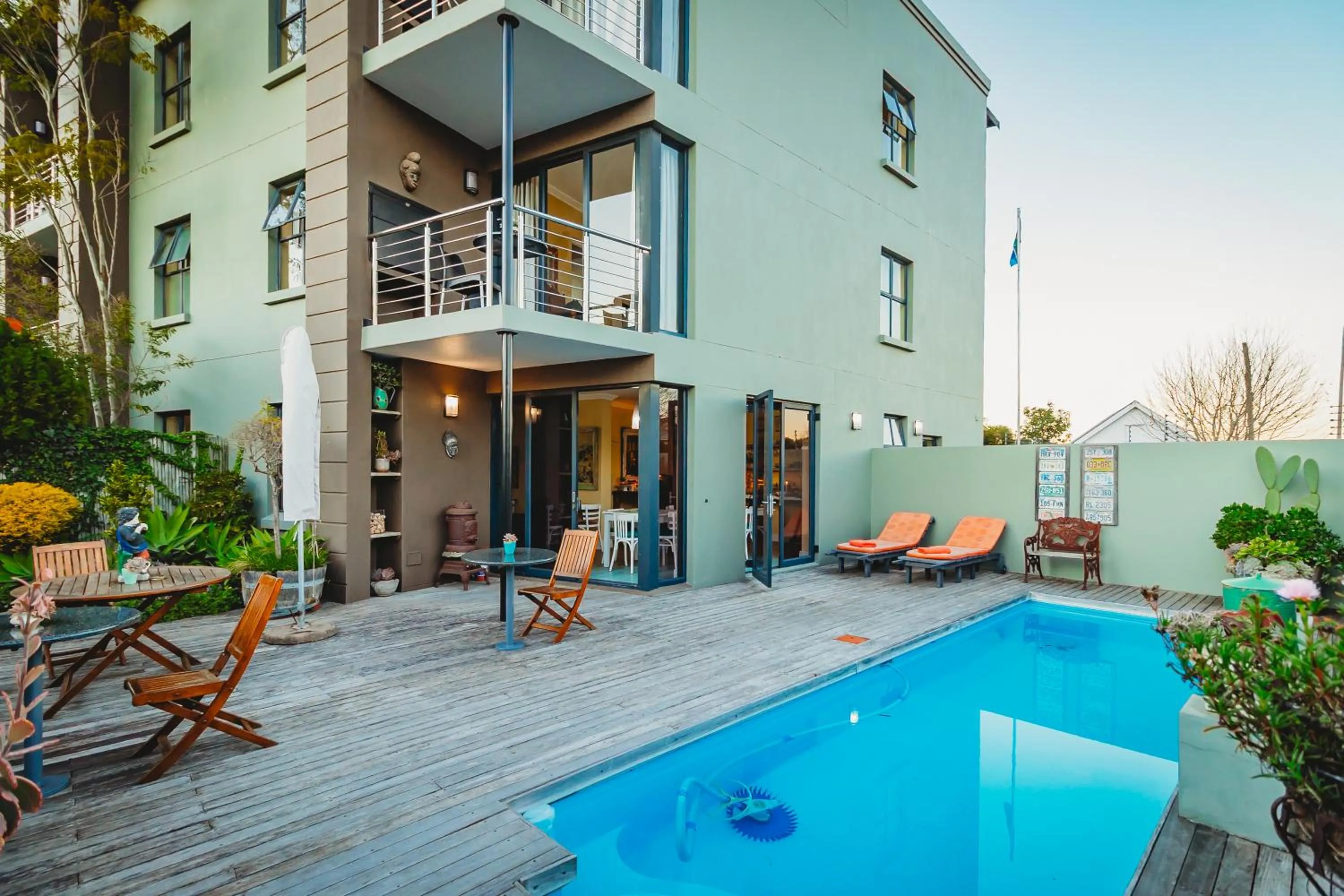 Seating area in 17onWellington Apartments