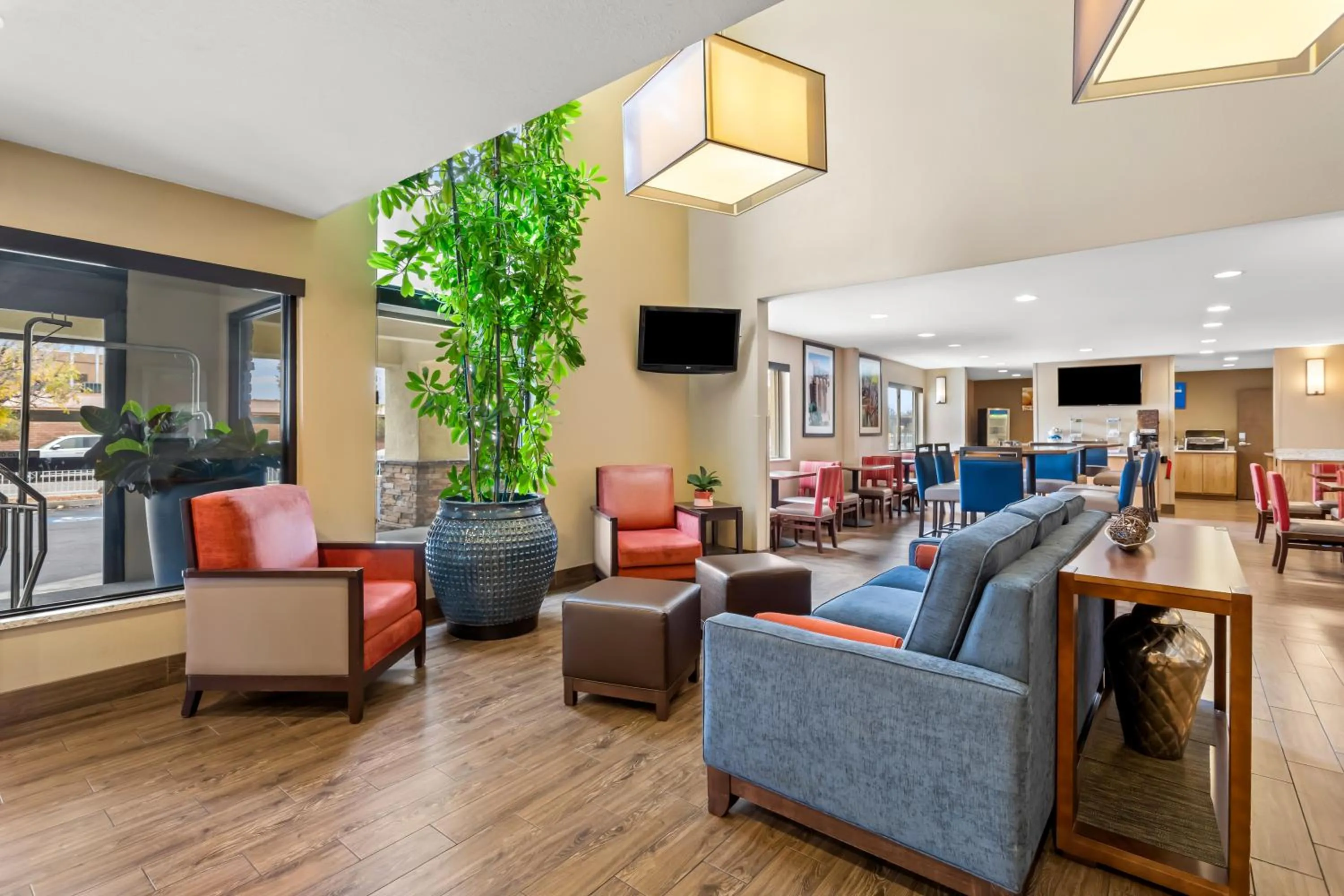 Lobby or reception in Comfort Inn & Suites Albuquerque Downtown