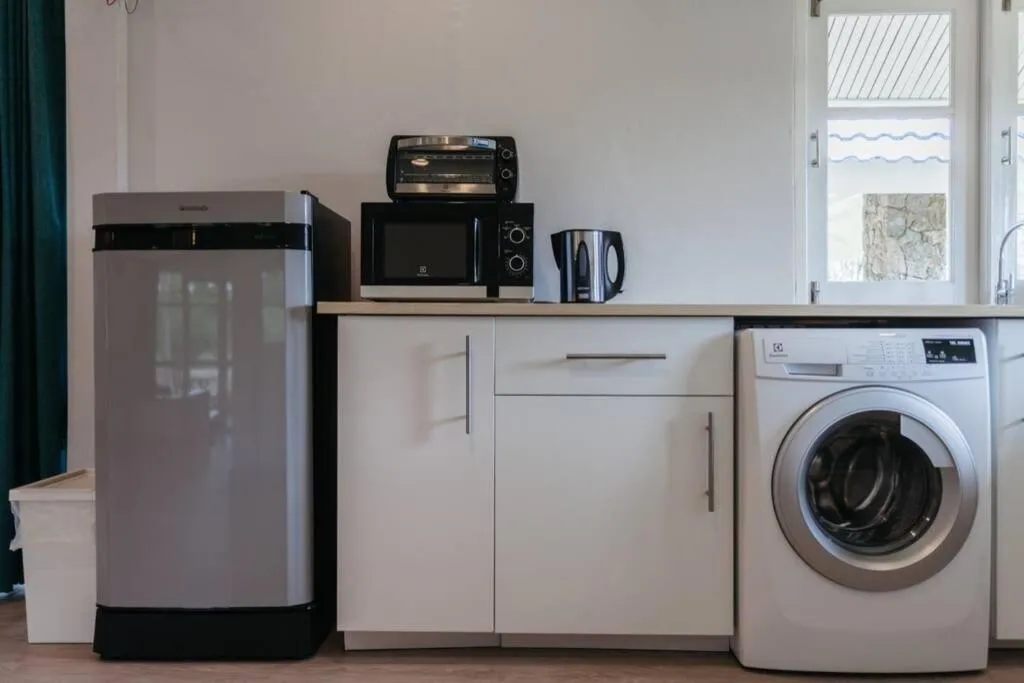 F5 3 Bed Rooms Beach house, full kitchen