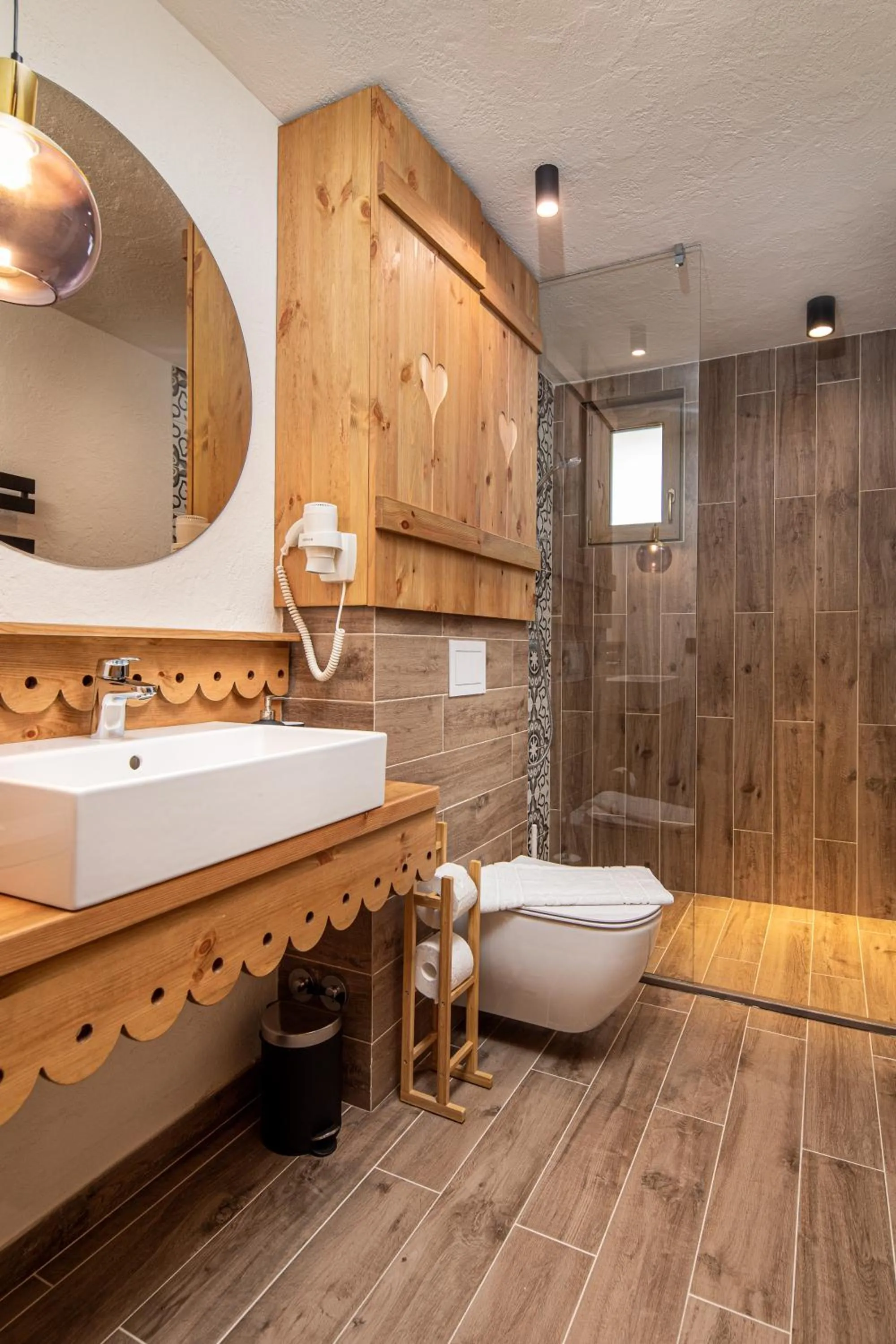Bathroom in Zara Chalet