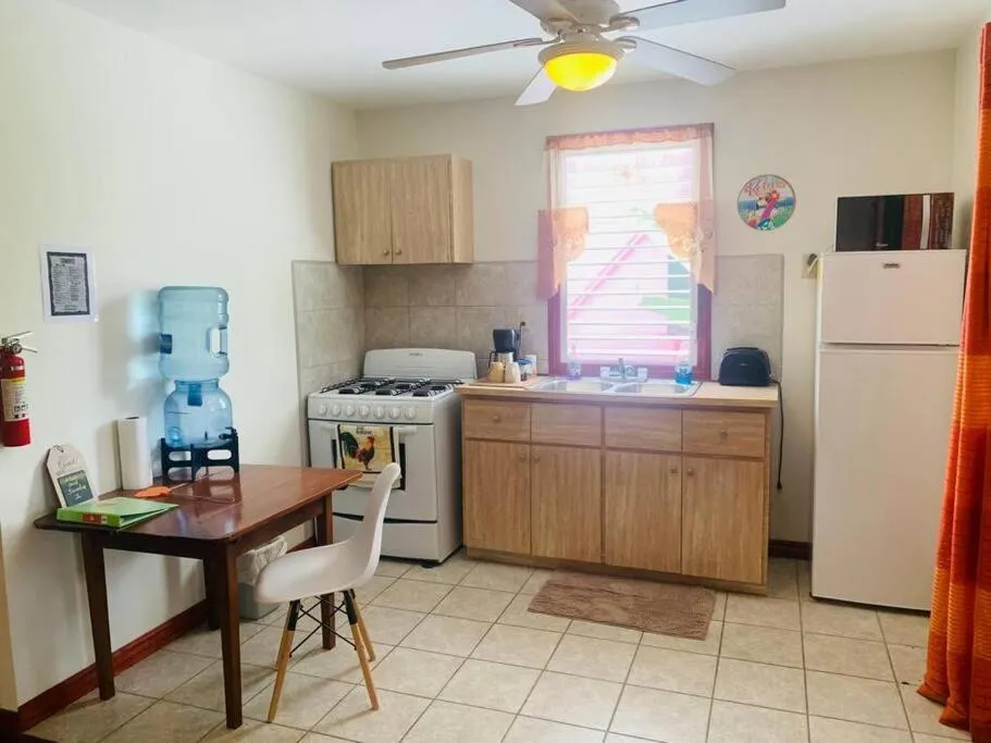Kitchen or kitchenette in River Bend Resort Bze