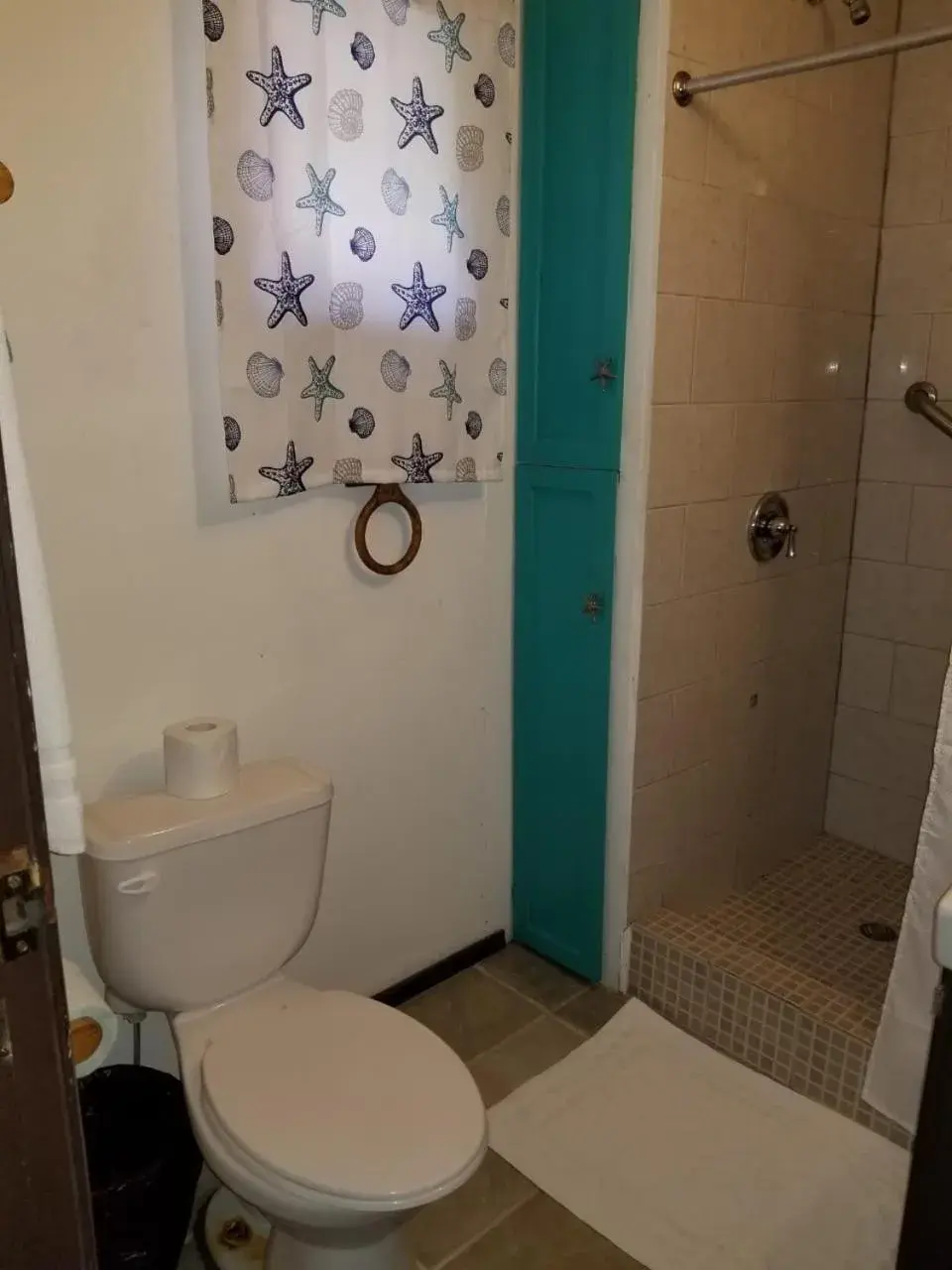 Deluxe King Room in River Bend Resort Bze Deluxe King Room in River Bend Resort Bze