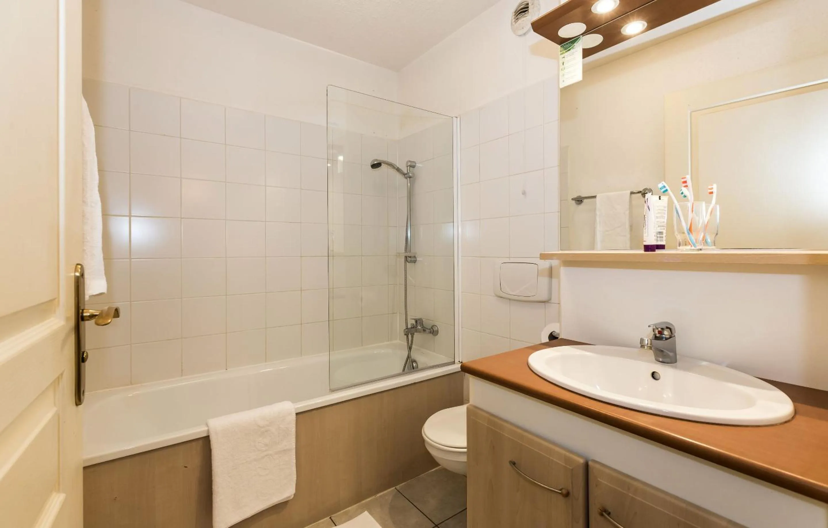 Bathroom in Résidence Odalys Les Chalets d'Evian