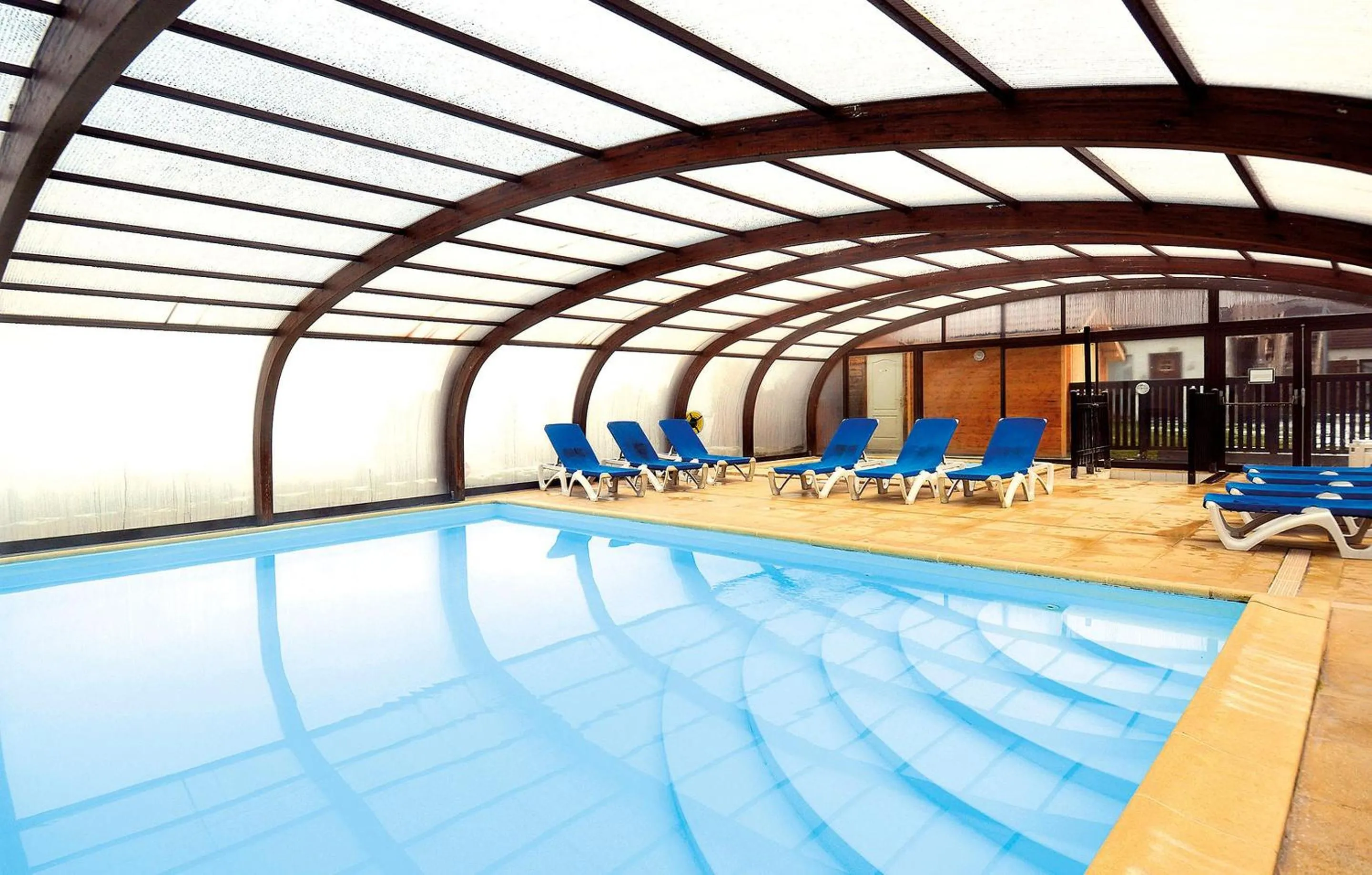 Swimming pool in Résidence Odalys Les Chalets d'Evian