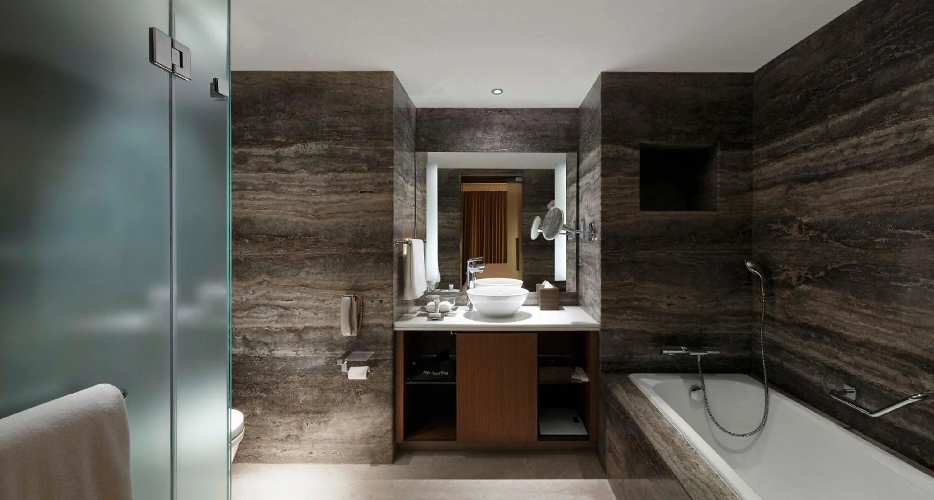 Shower in Hilton Bangalore Embassy GolfLinks