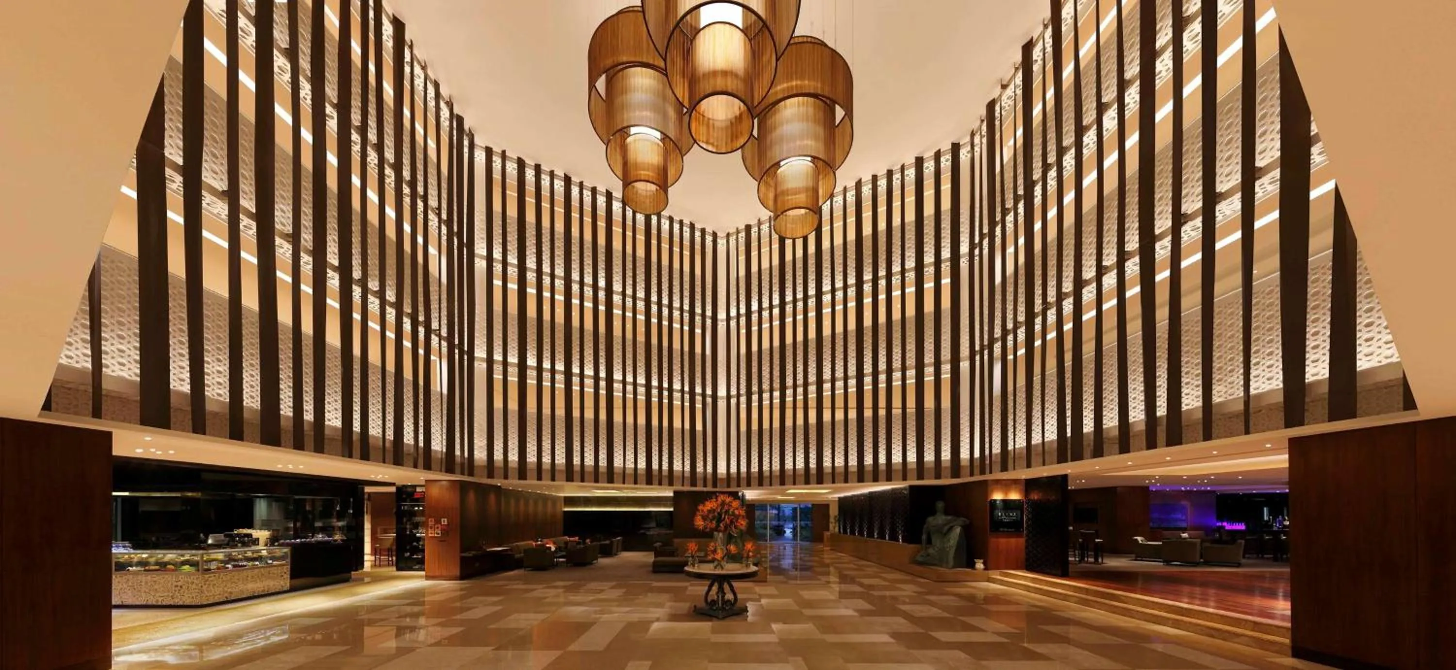 Lobby or reception in Hilton Bangalore Embassy GolfLinks