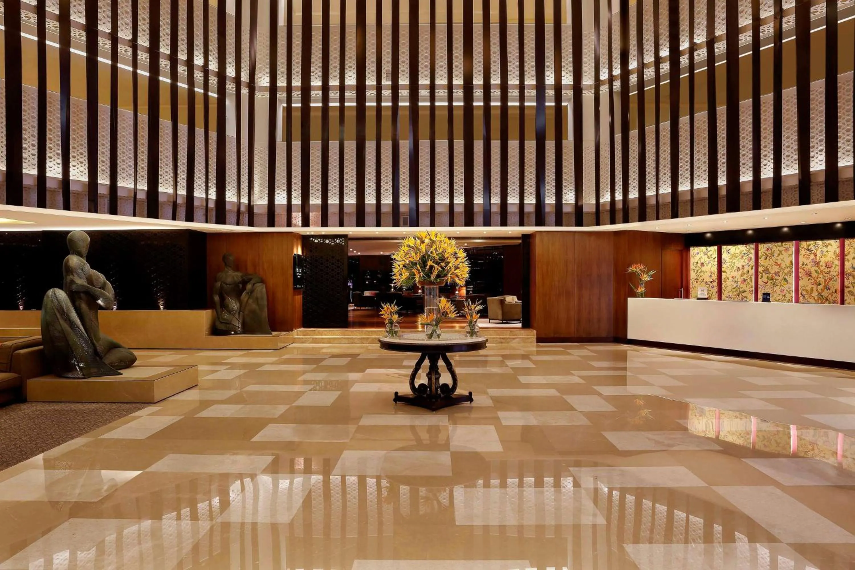Lobby or reception in Hilton Bangalore Embassy GolfLinks