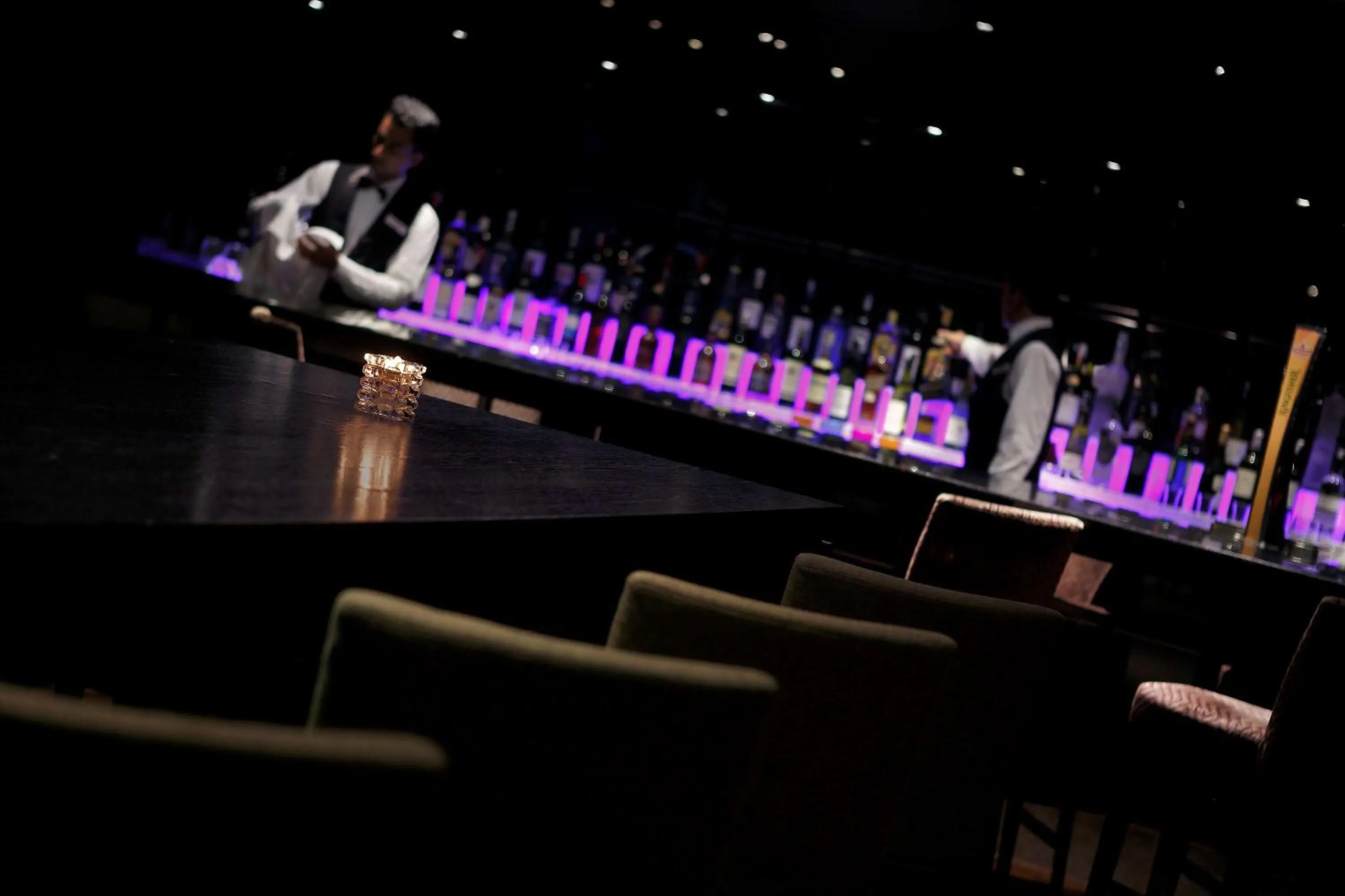 Lounge or bar in Hilton Bangalore Embassy GolfLinks