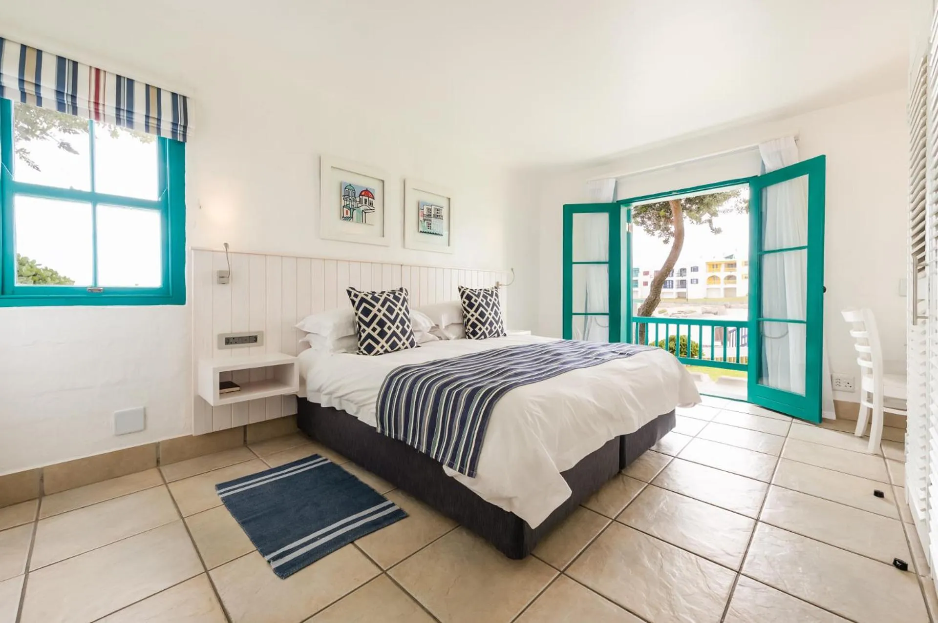 Bed in Club Mykonos Langebaan