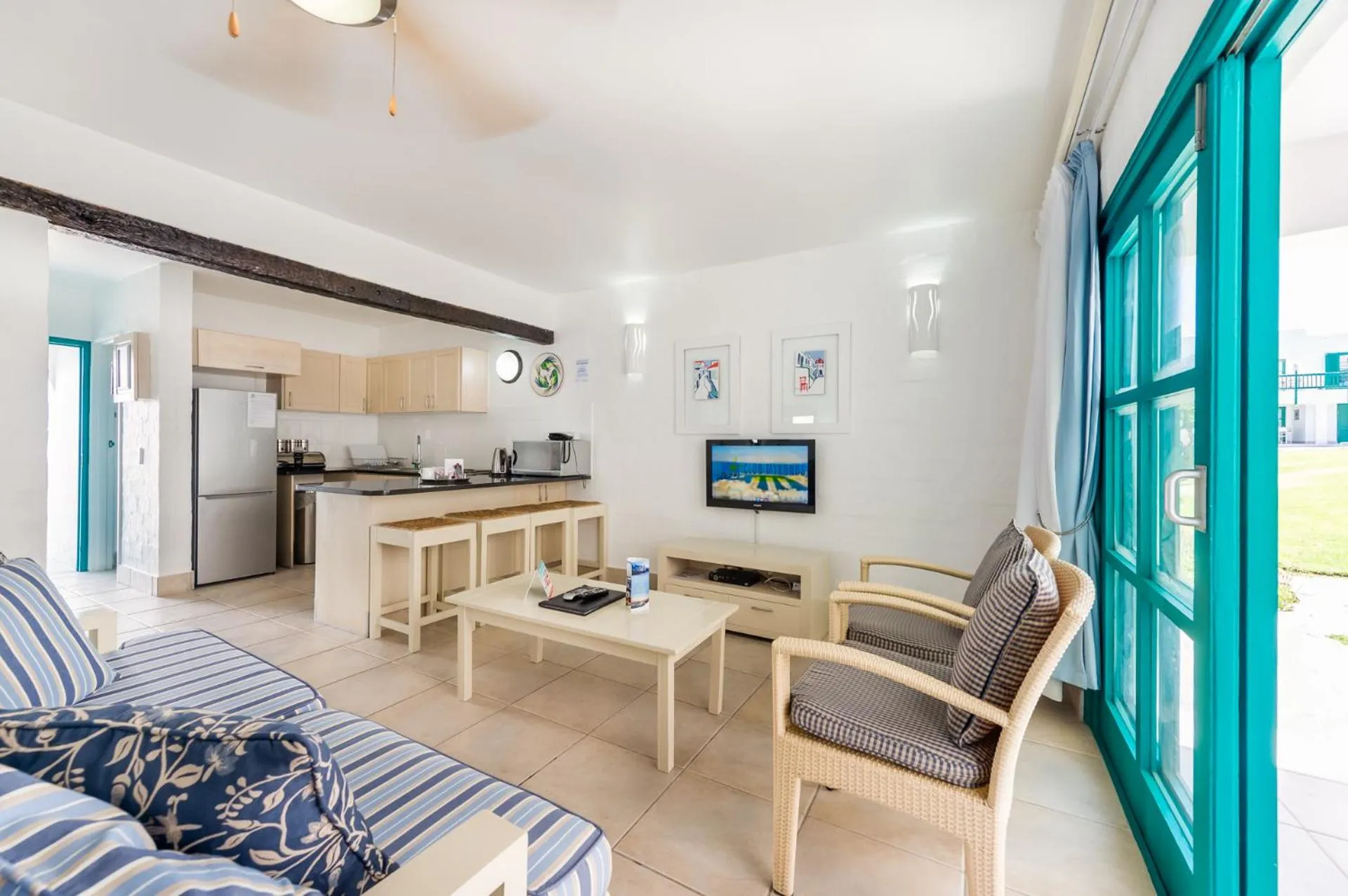 TV and multimedia in Club Mykonos Langebaan