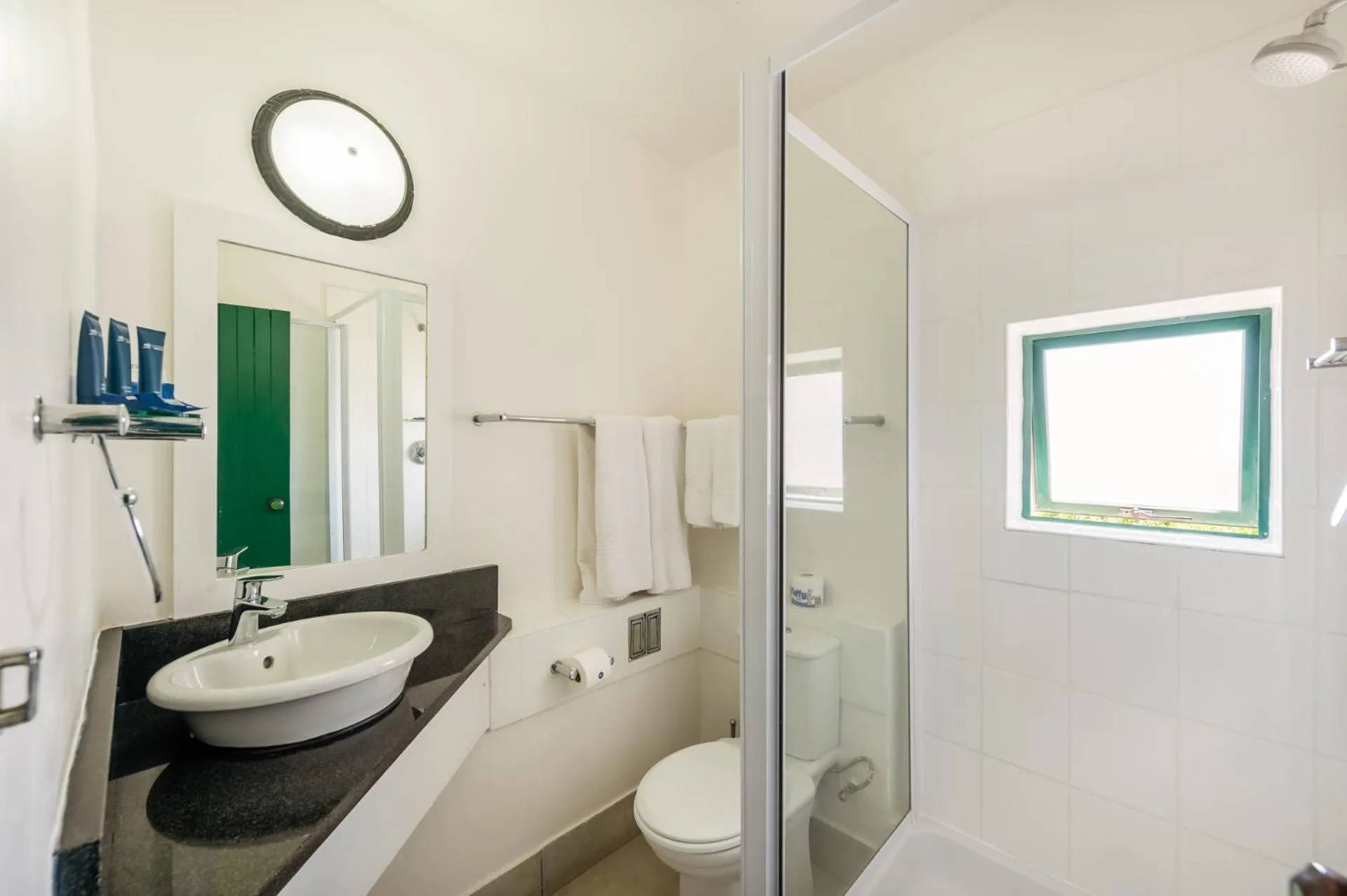 Shower in Club Mykonos Langebaan