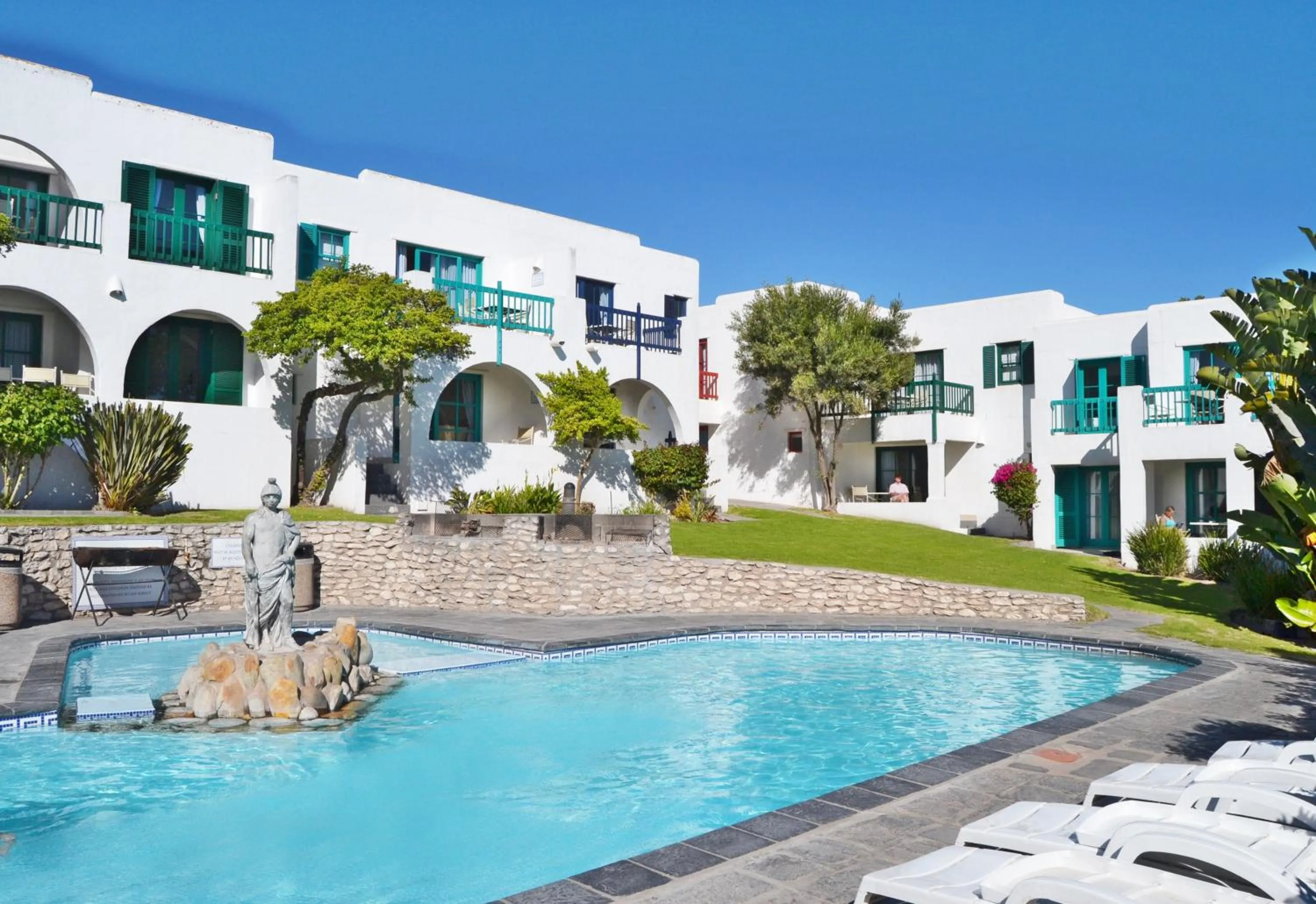 Swimming pool in Club Mykonos Langebaan