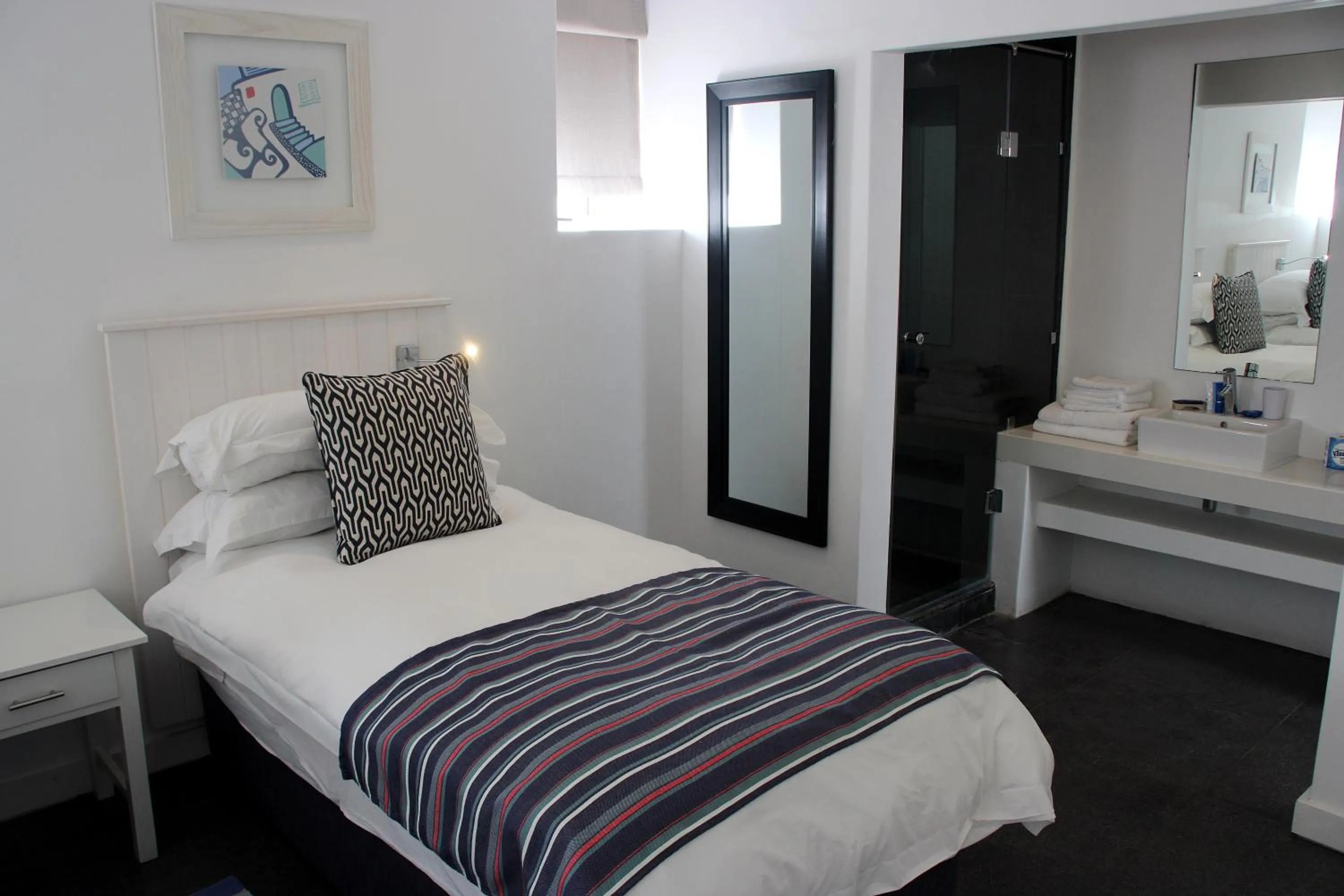 Bed in Club Mykonos Langebaan