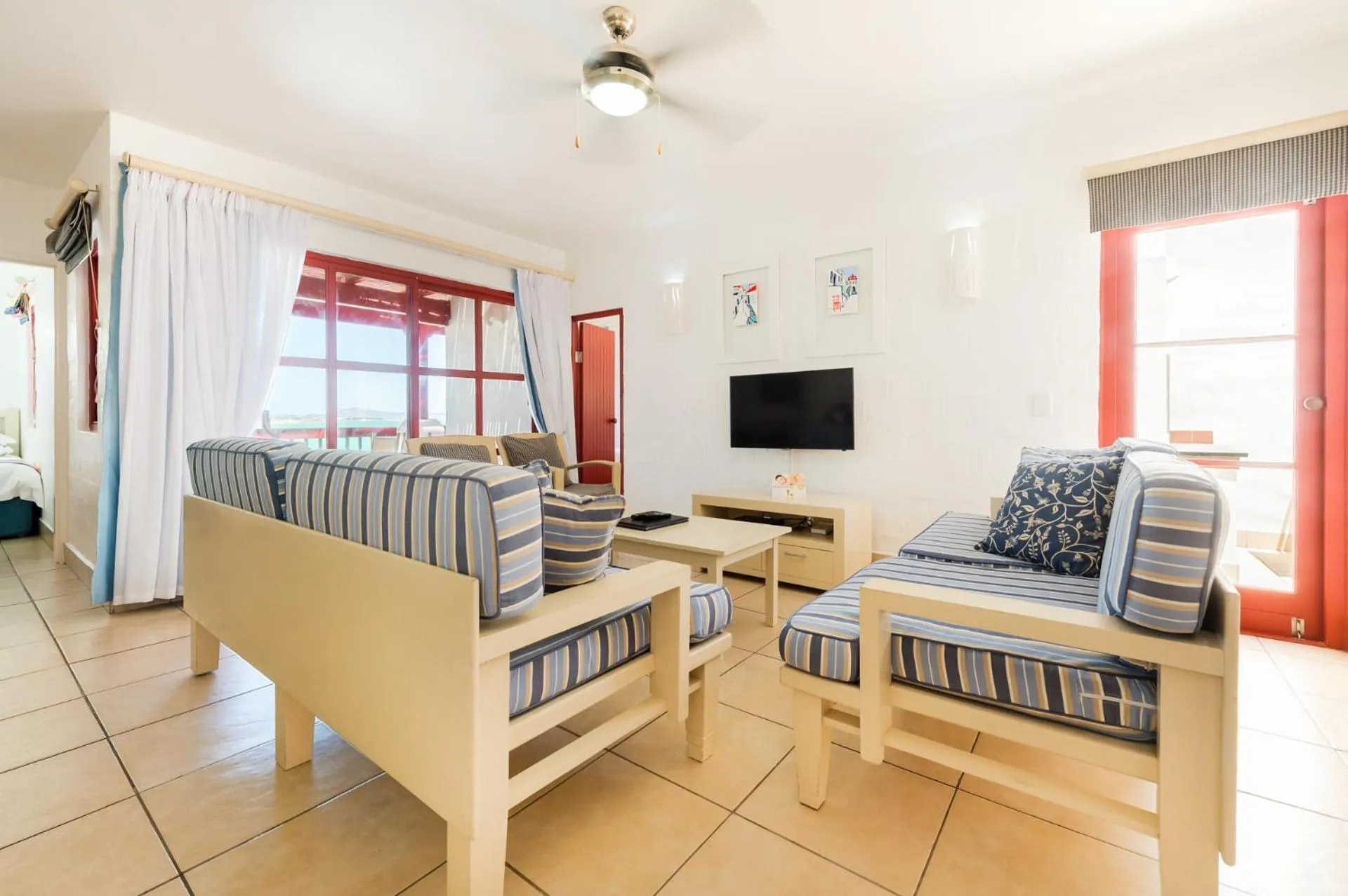 TV and multimedia in Club Mykonos Langebaan