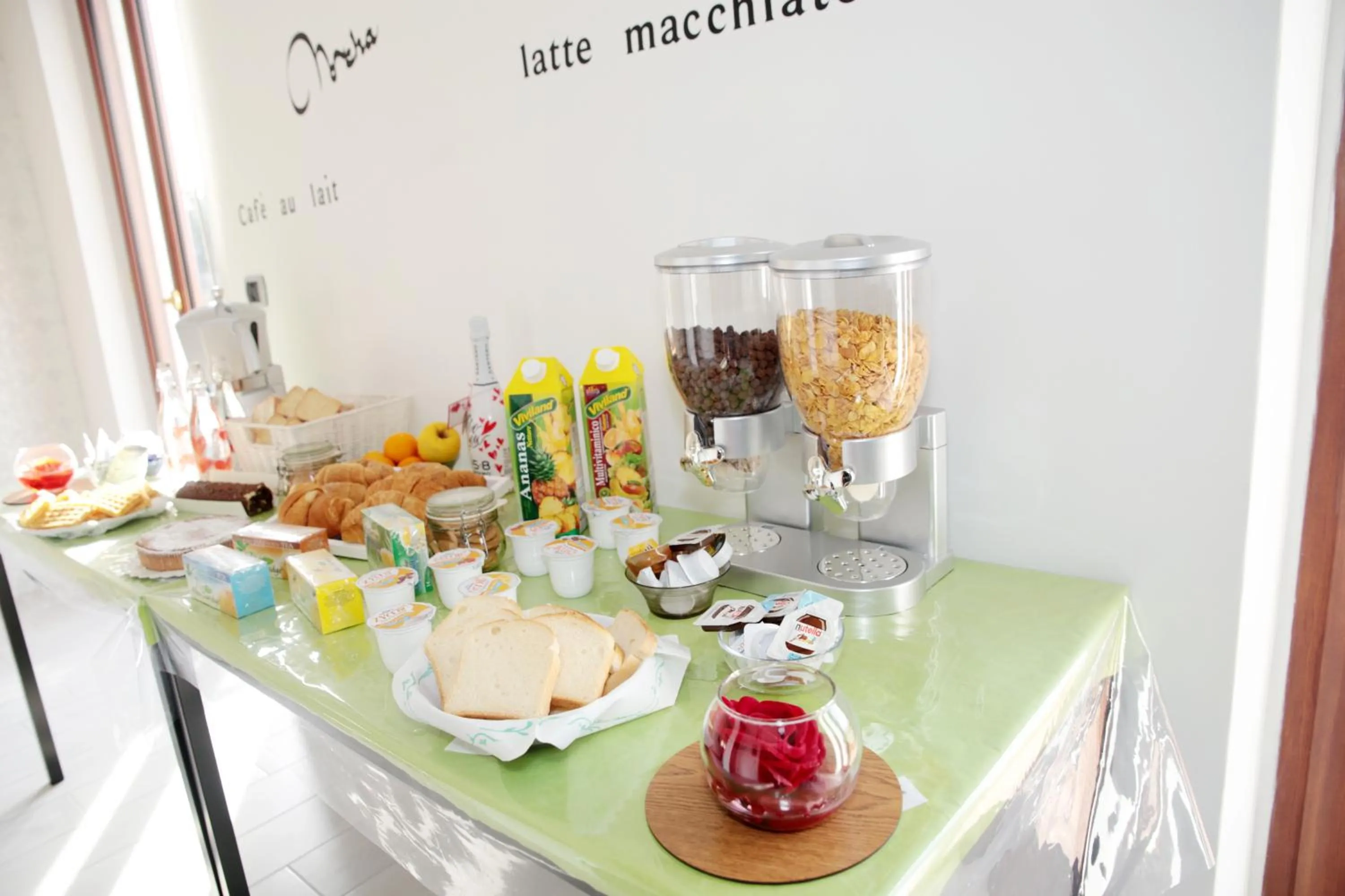 Food and drinks in B&B Magma