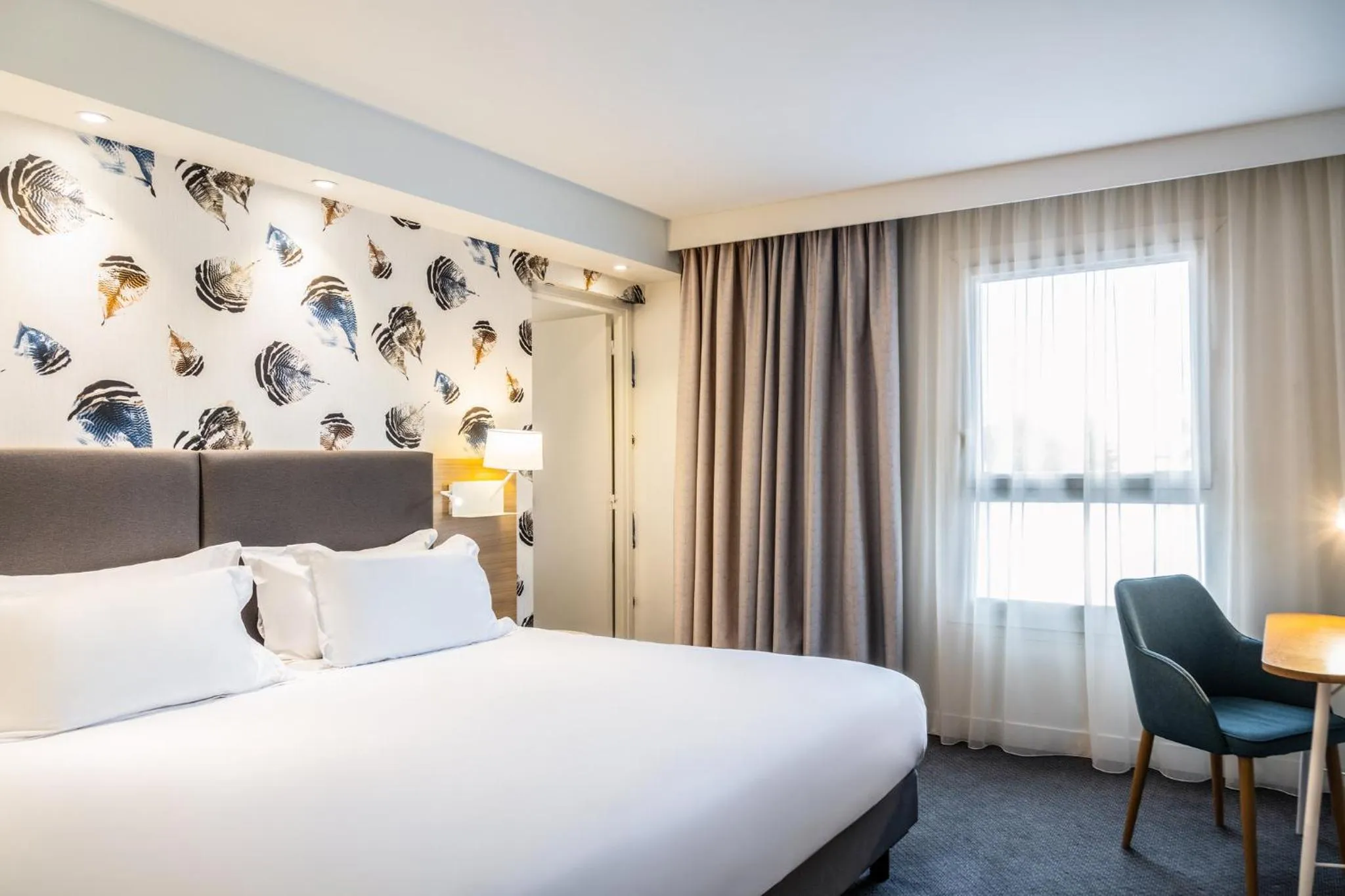 Photo of the whole room, Bed in Holiday Inn Perpignan by IHG