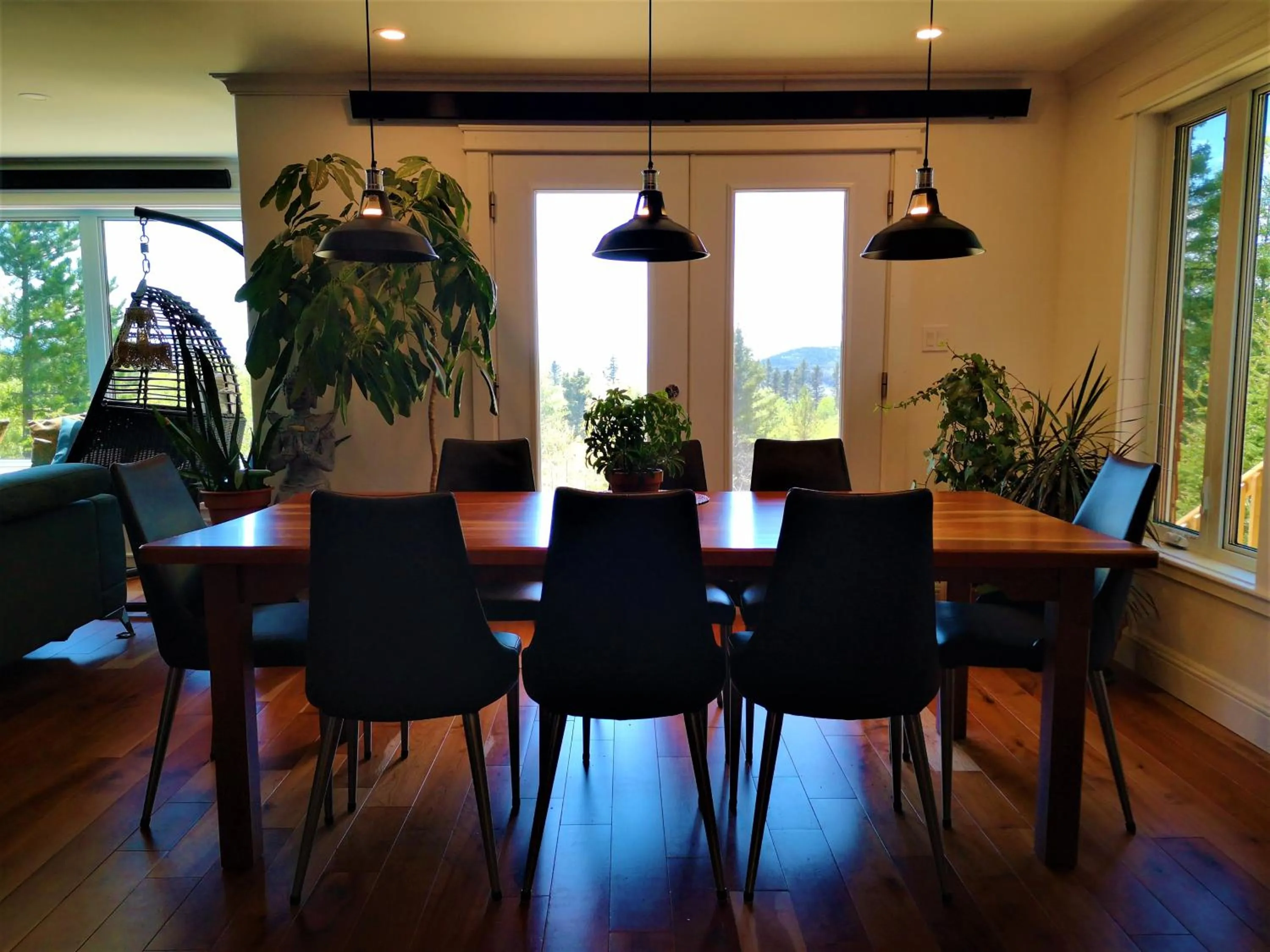 Garden view in Au Cachalot Caché le gîte hôtel