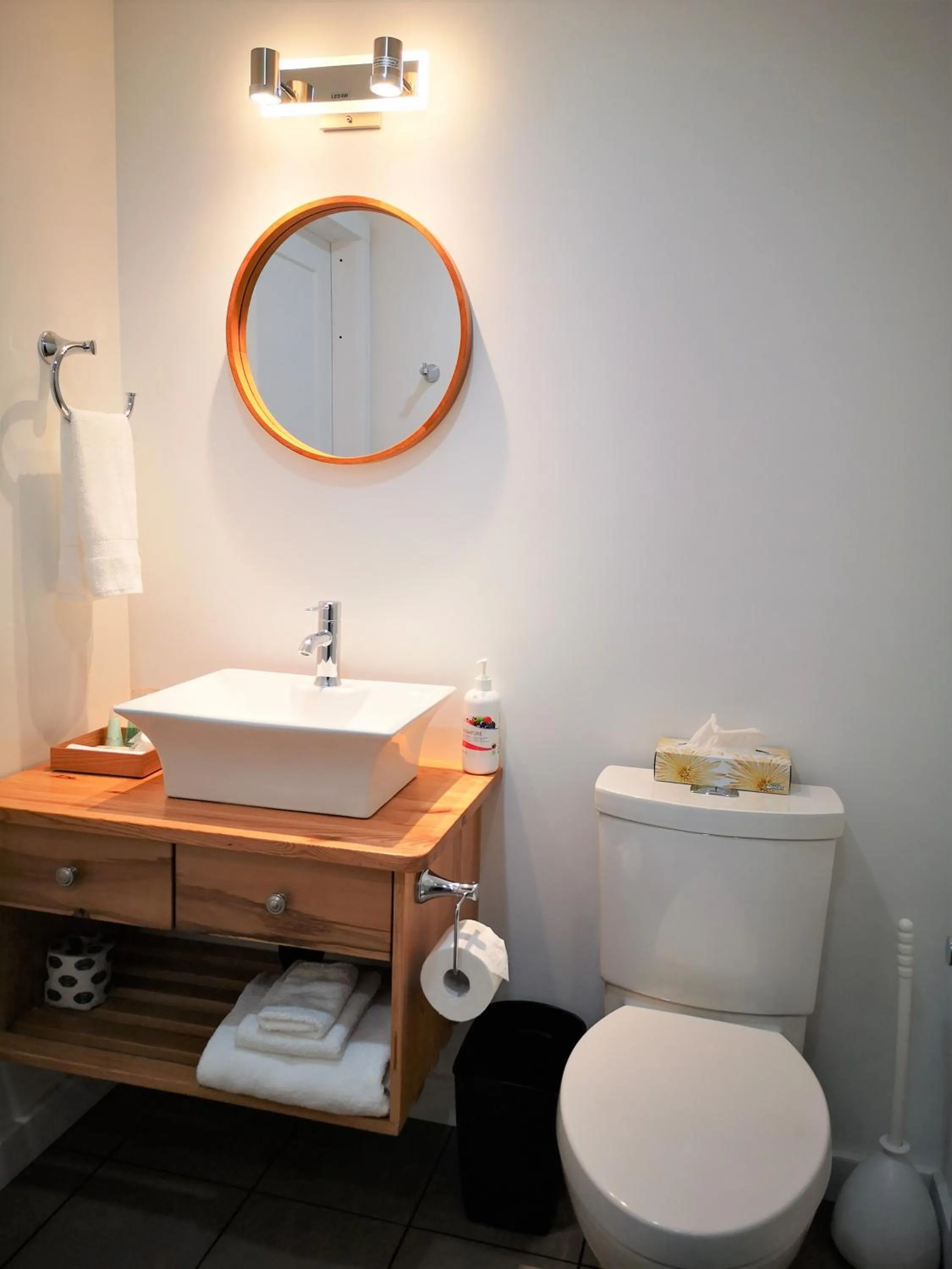 Bathroom in Au Cachalot Caché le gîte hôtel