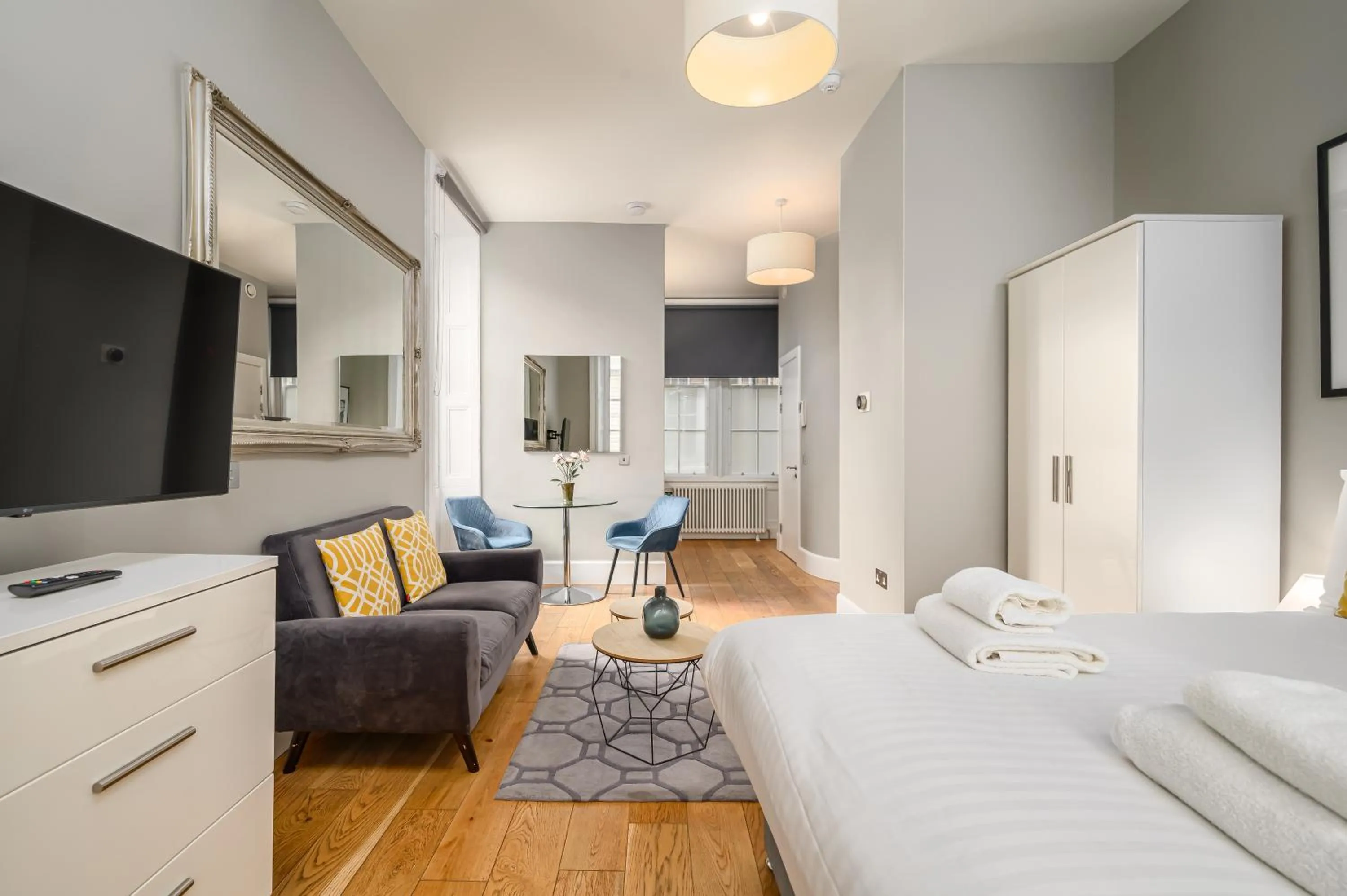 Bed in Destiny Scotland - St Andrew Square Apartments