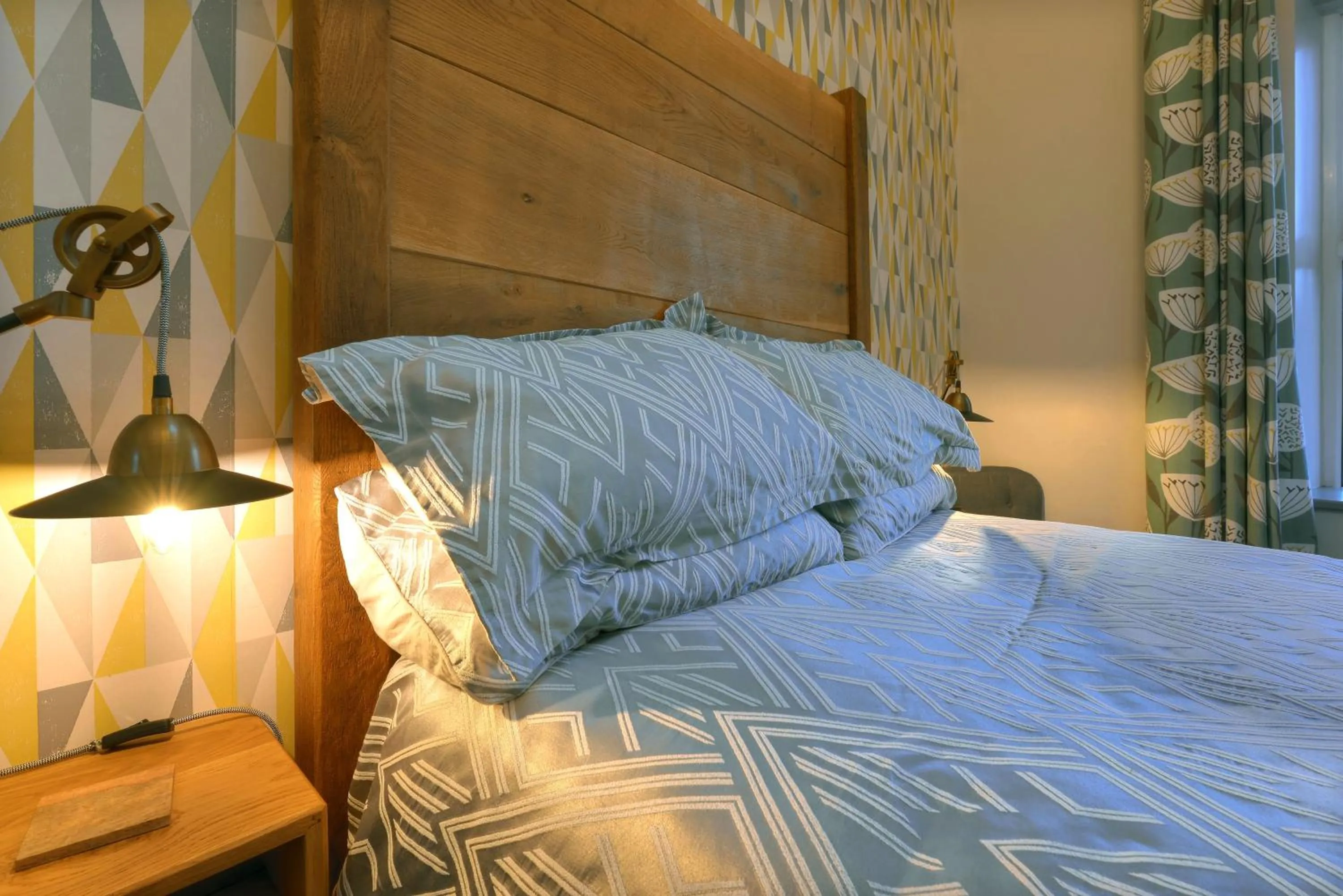 Bed in Little John Hotel