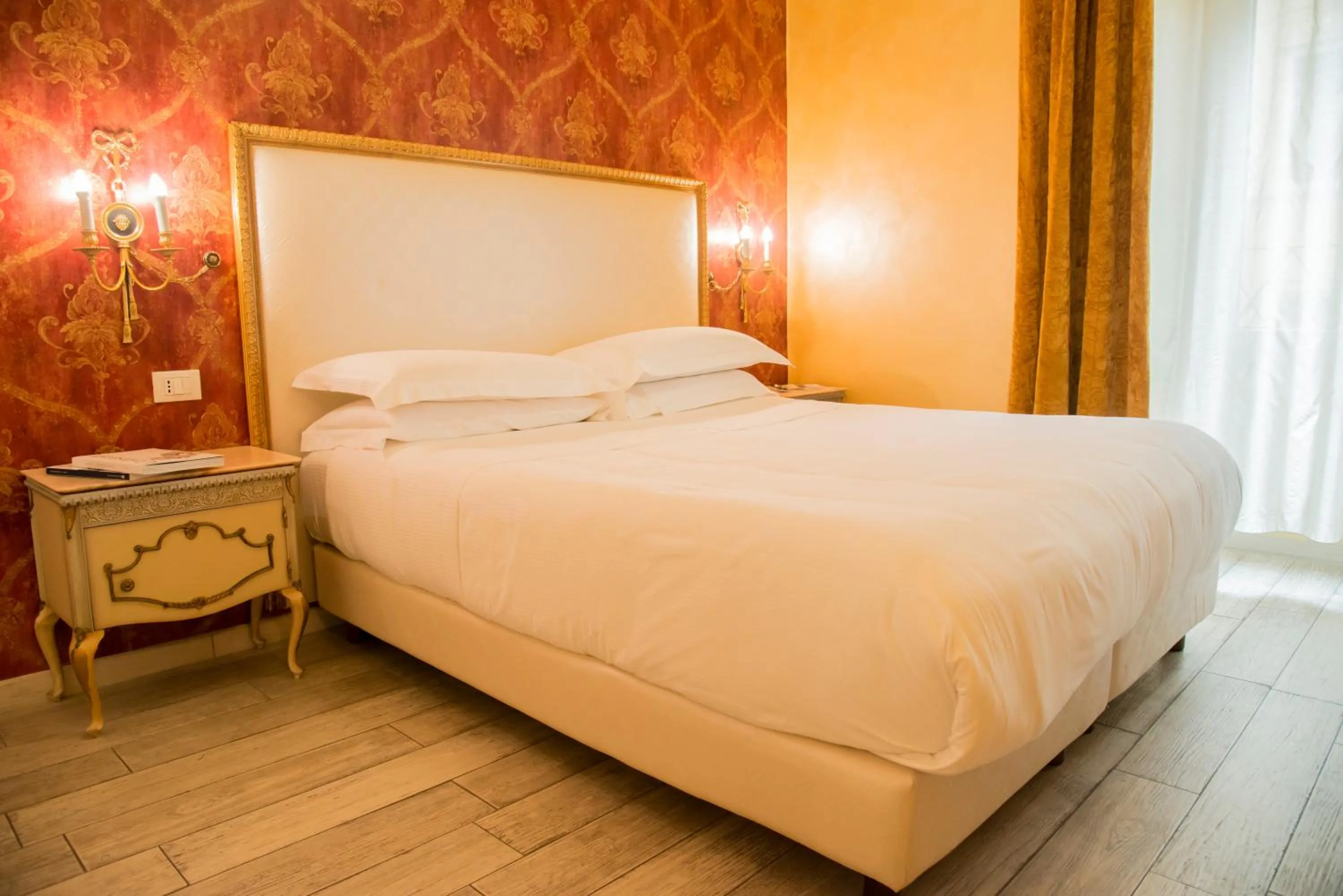 Photo of the whole room, Bed in Ripetta Rooms