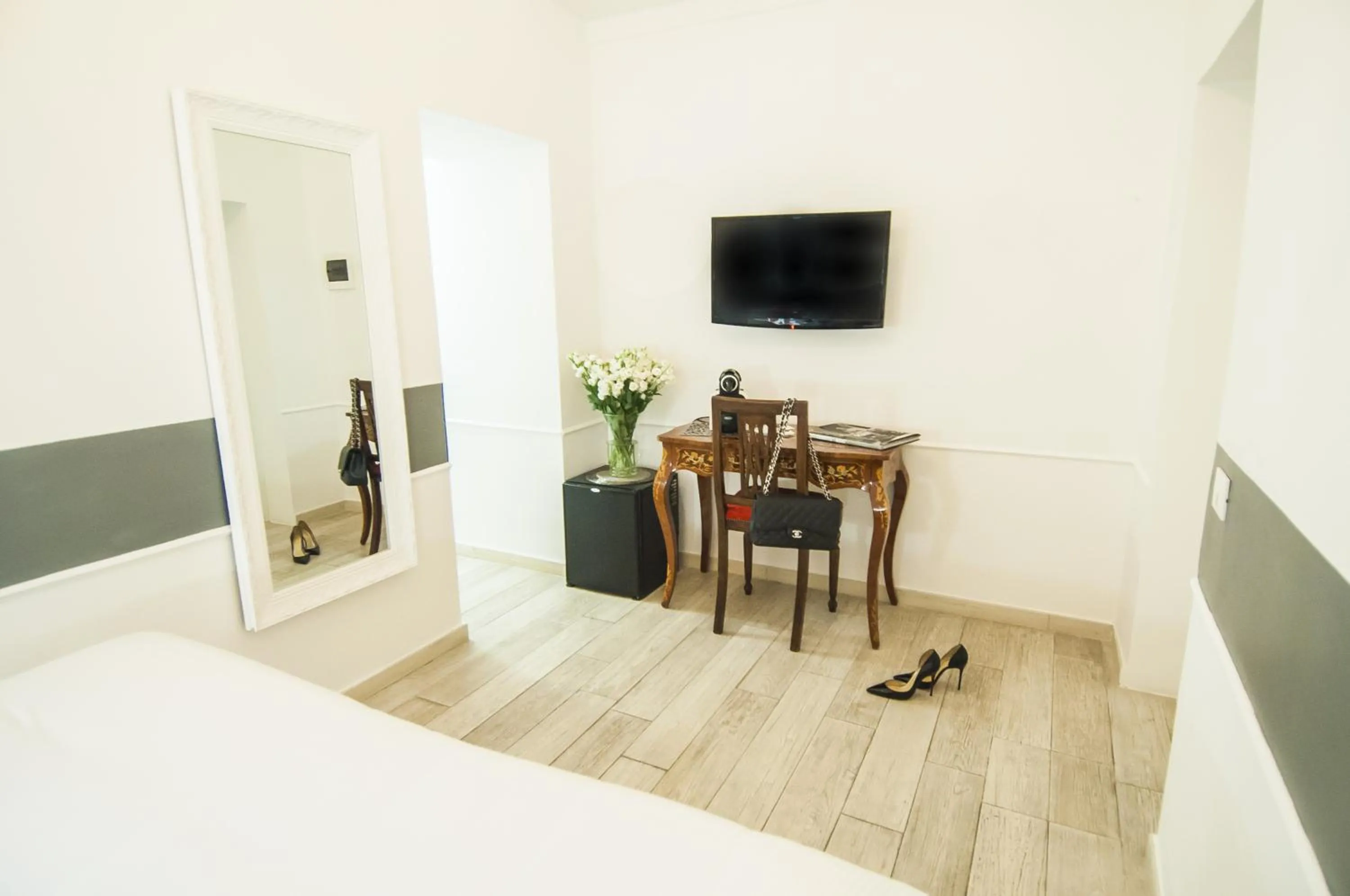 Seating area in Ripetta Rooms