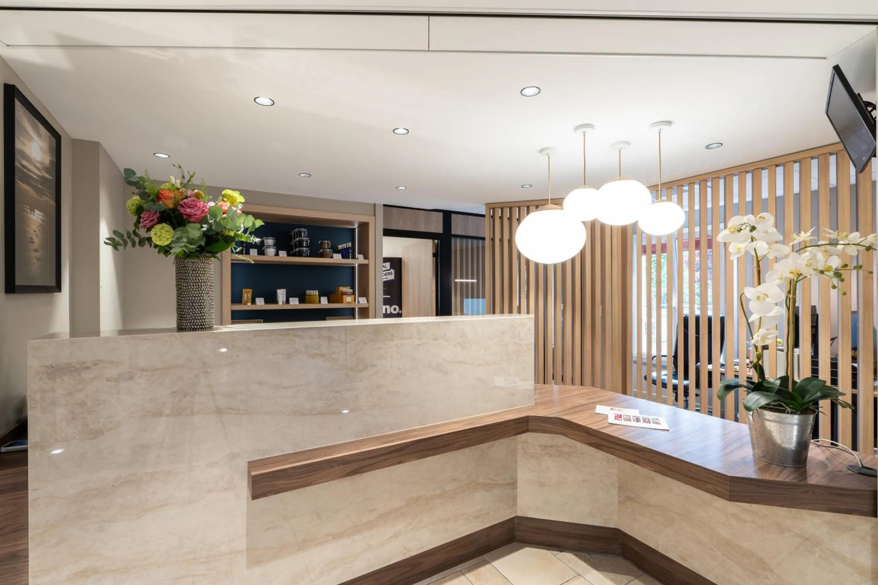 Lobby or reception in La Closerie SPA & Résidence Hôtel