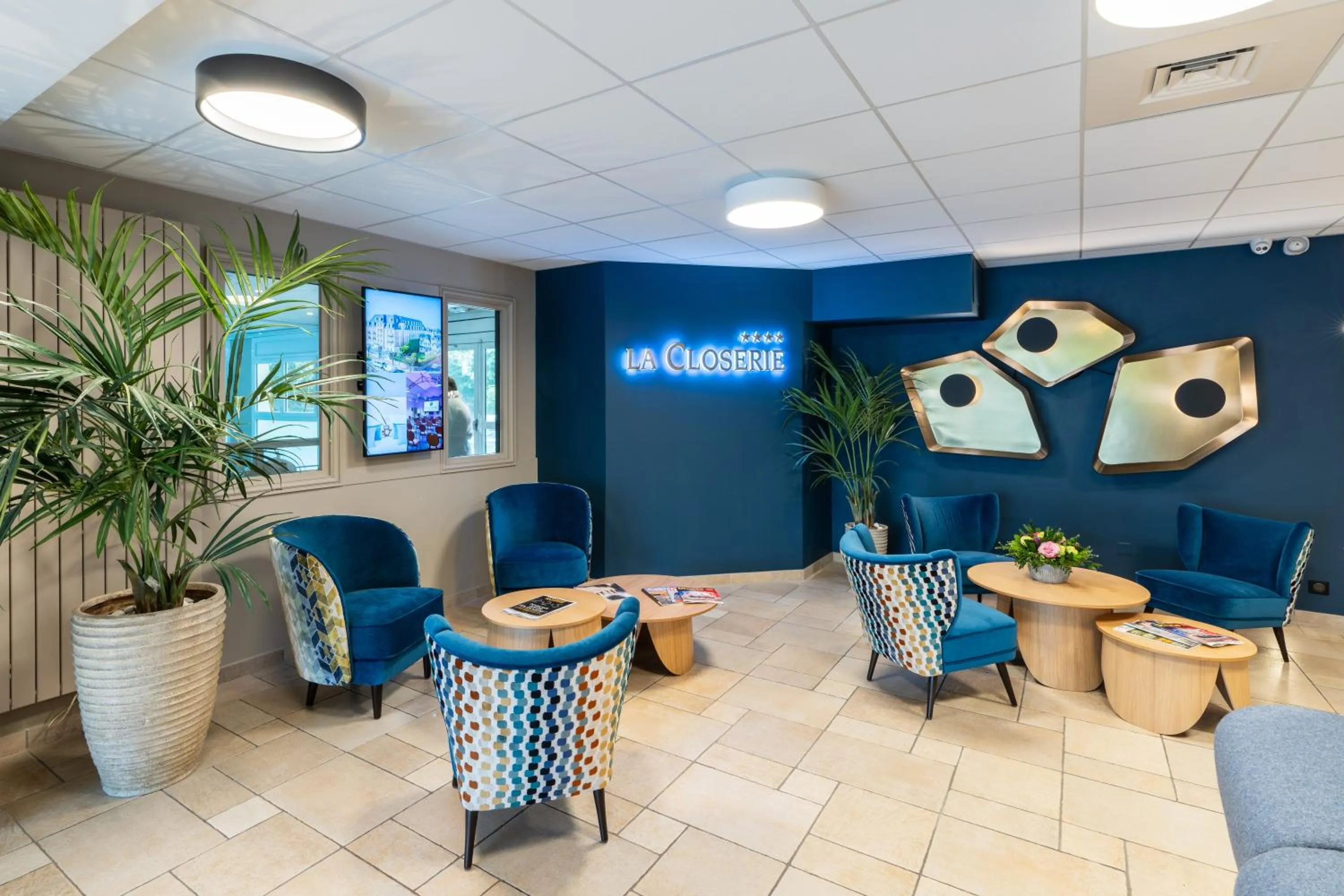 Lobby or reception in La Closerie SPA & Résidence Hôtel