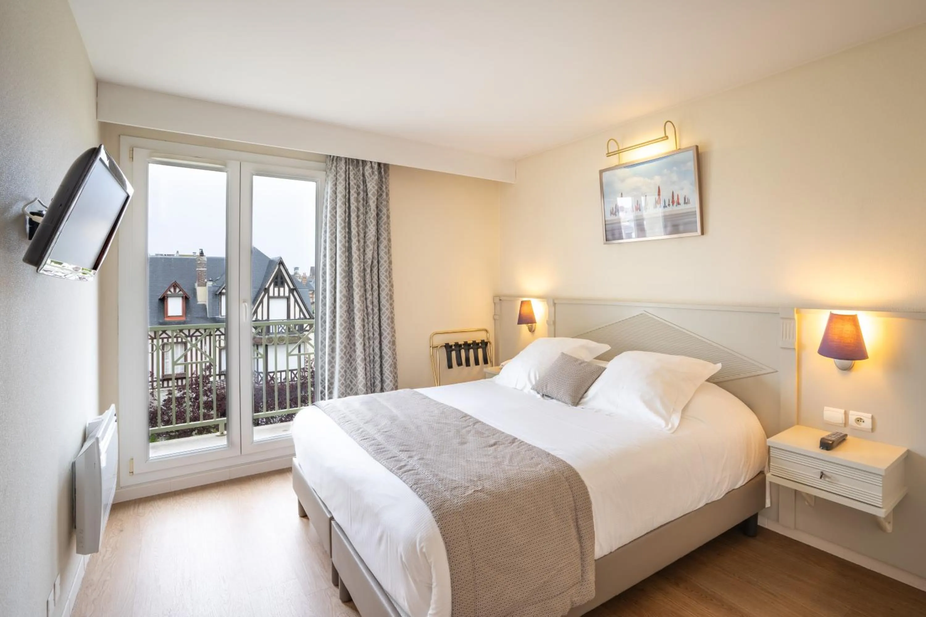 Bedroom, Bed in La Closerie SPA & Résidence Hôtel