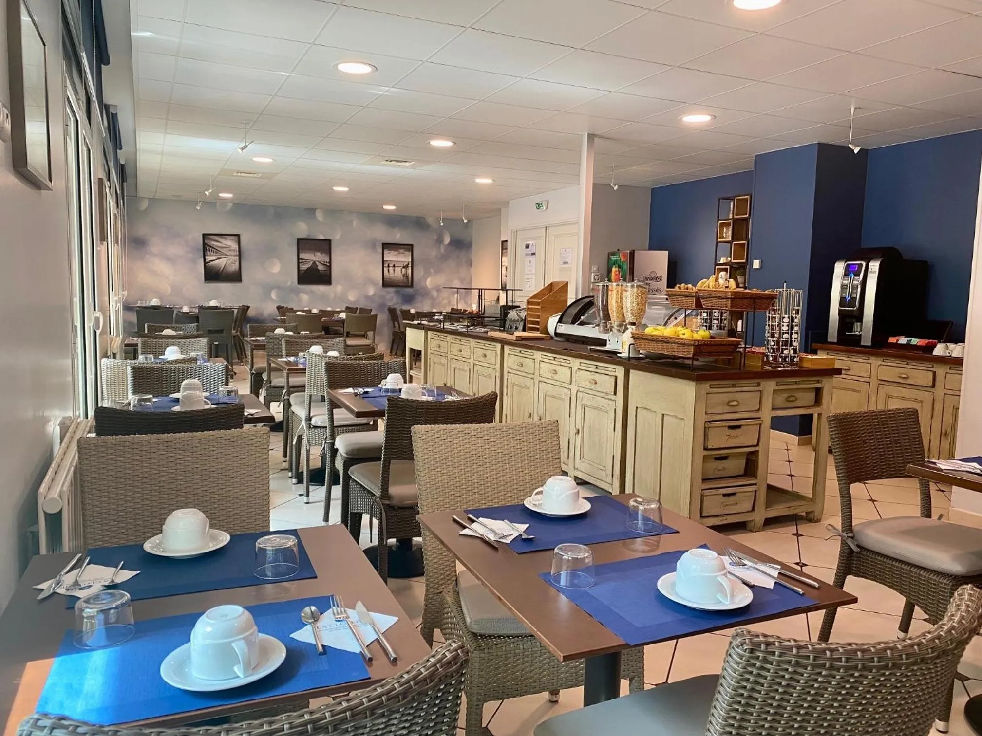 Breakfast in La Closerie SPA & Résidence Hôtel