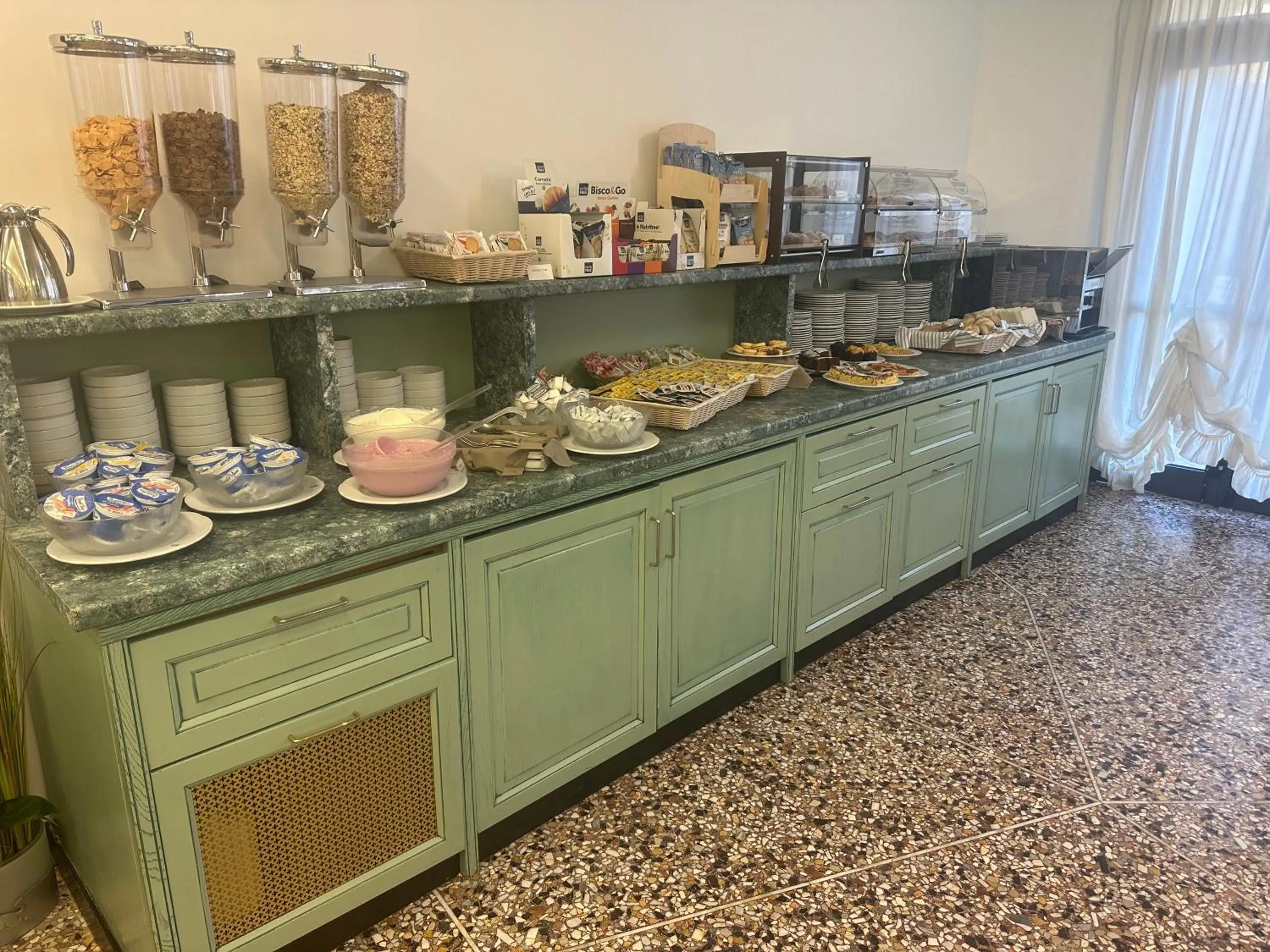 Breakfast in Hotel Vienna