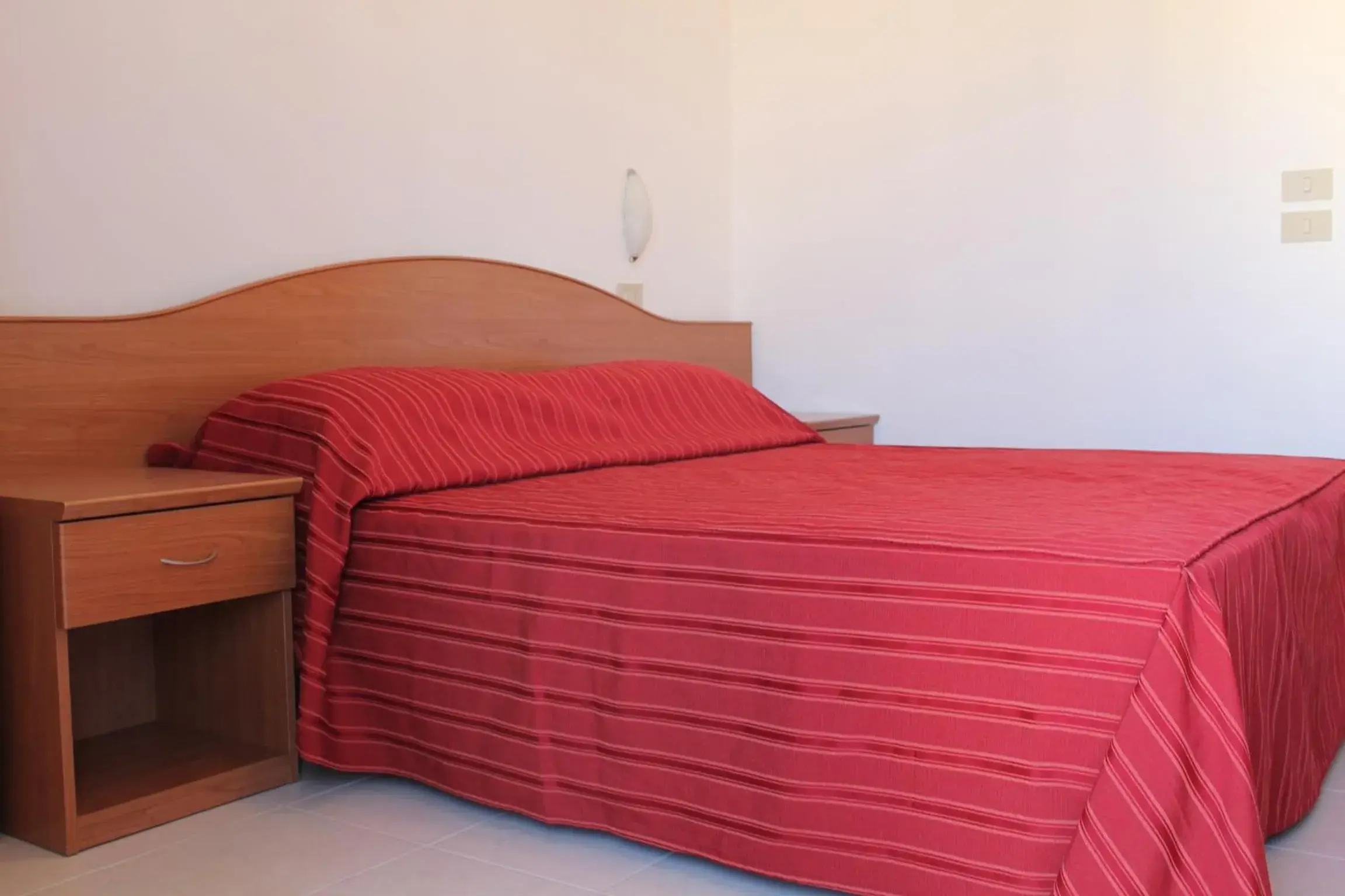 Deluxe Double Room with Balcony and Sea View in Hotel Vienna Deluxe Double Room with Balcony and Sea View in Hotel Vienna