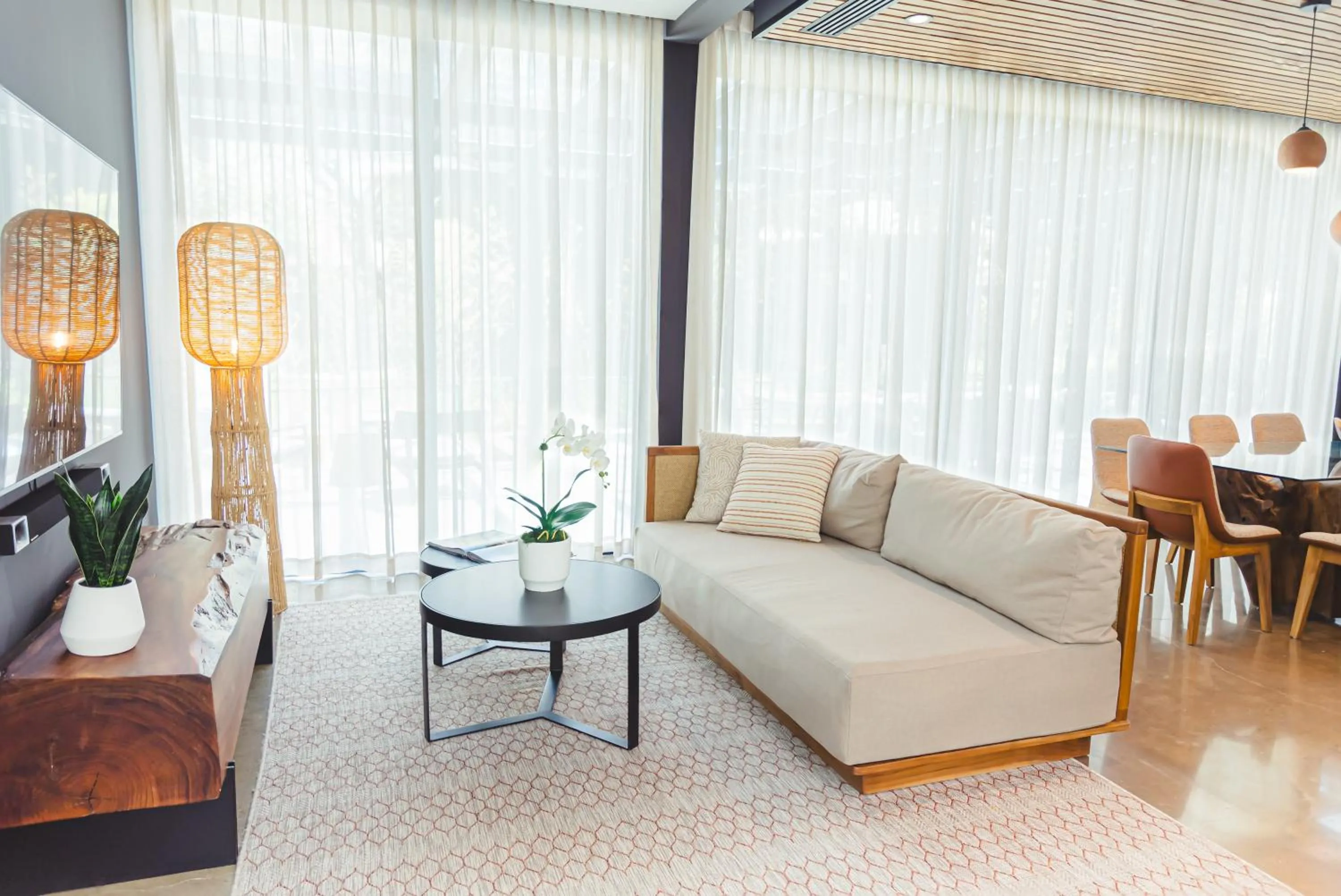 Living room in El Mangroove Papagayo, Autograph Collection