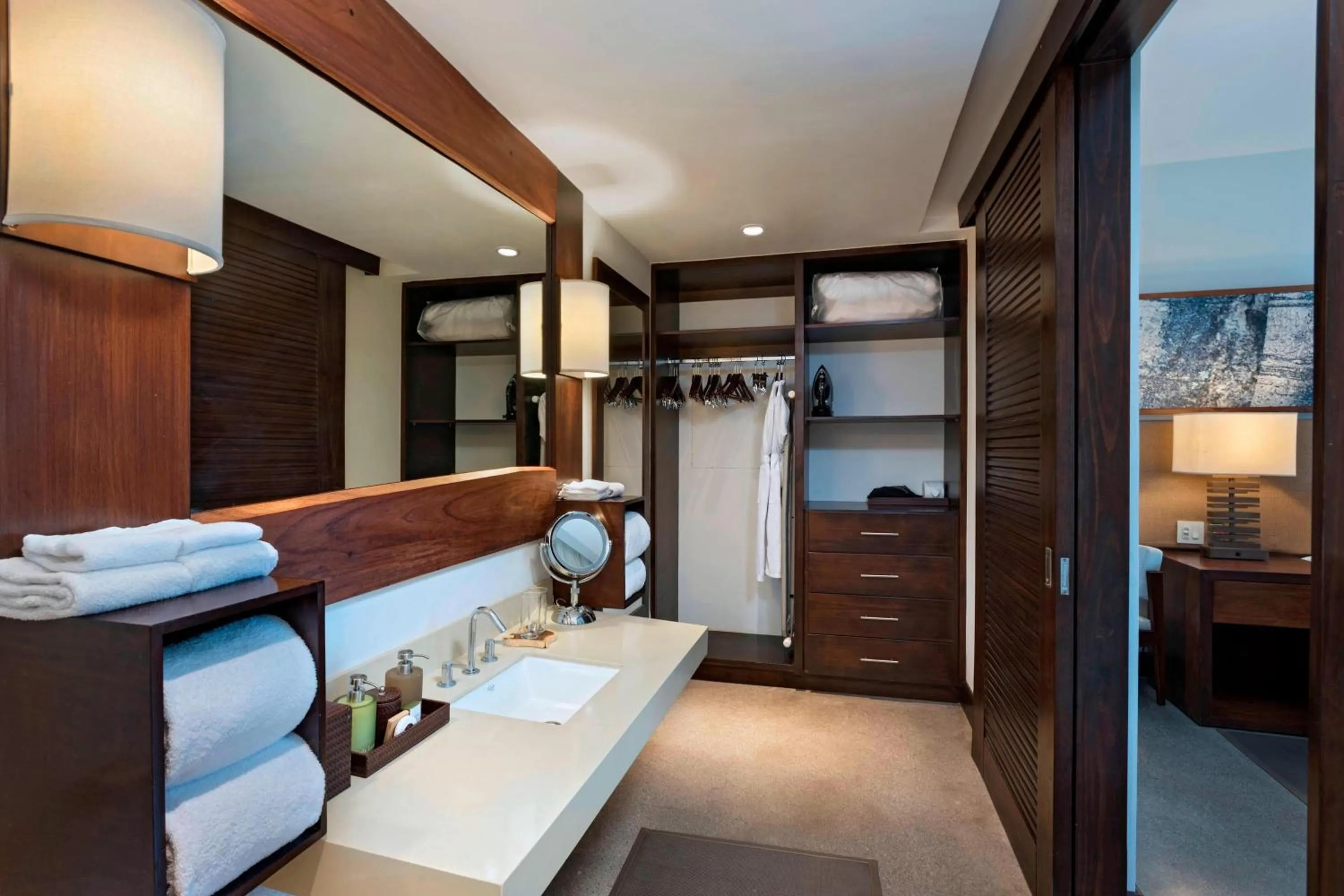 Bathroom, Bed in El Mangroove Papagayo, Autograph Collection